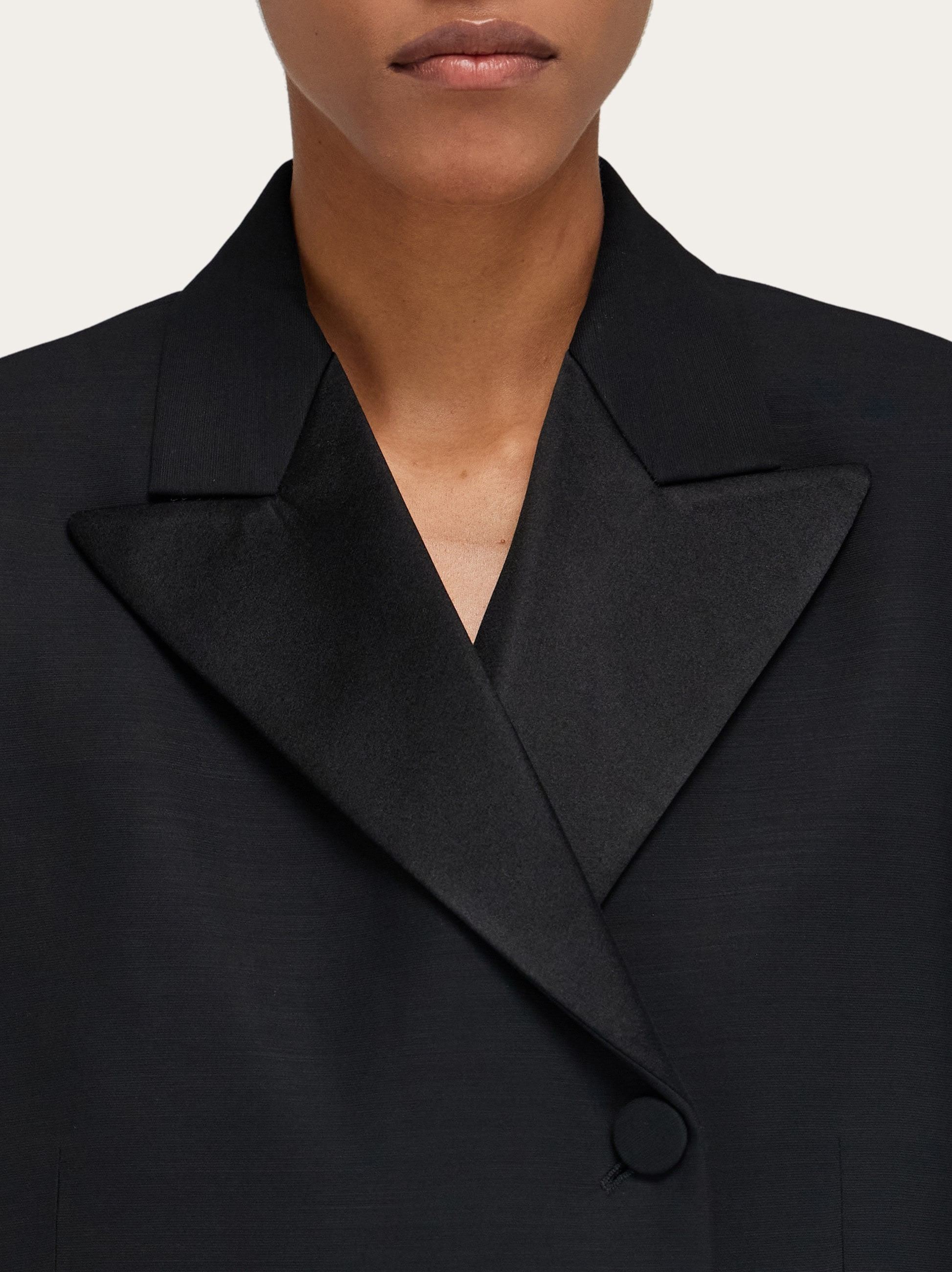 Double breasted tuxedo-inspired jacket - 4