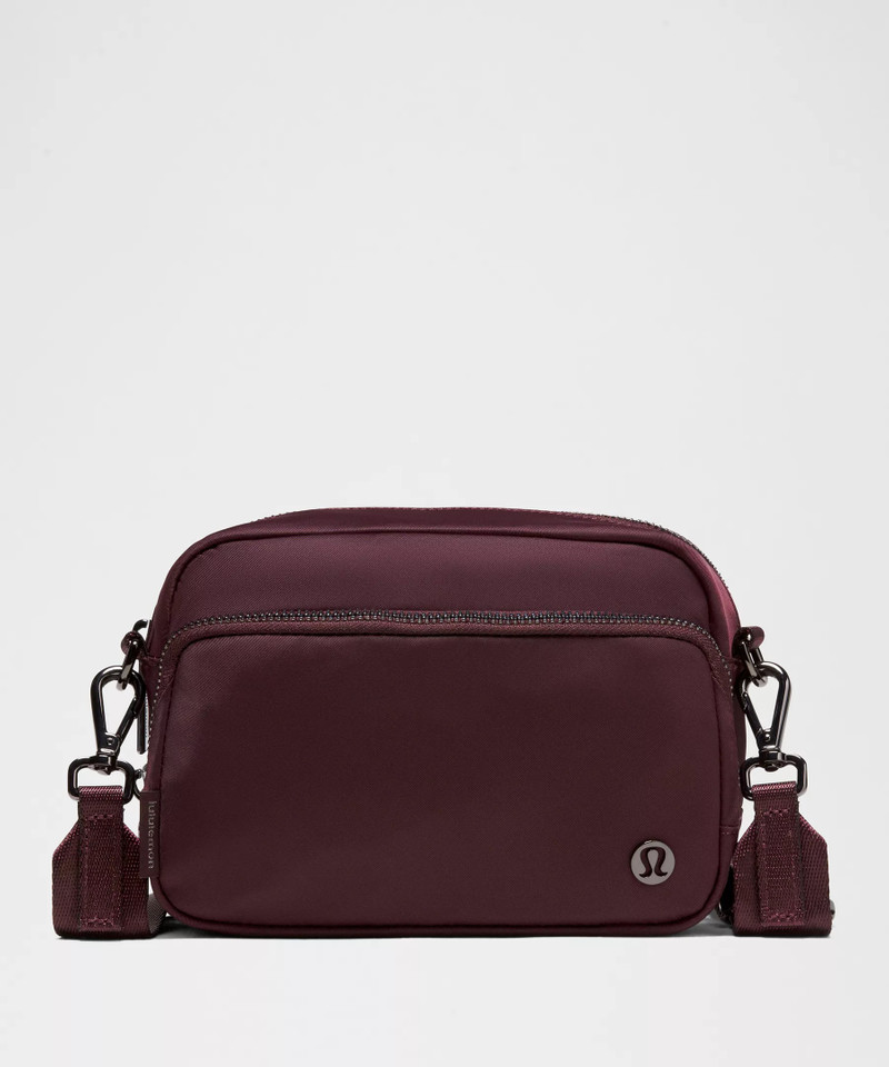 Everywhere Crossbody Bag 2L *Metal Hardware 1