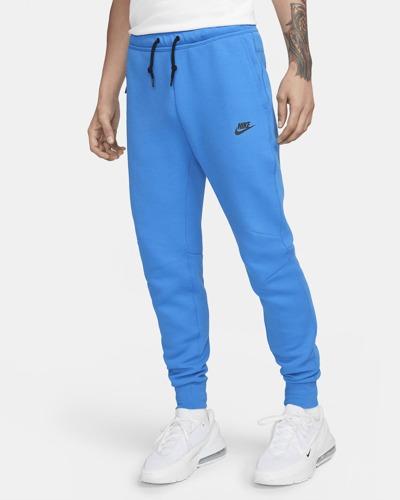 Nike Sportswear 기술 소매 남자의 조깅 - 1