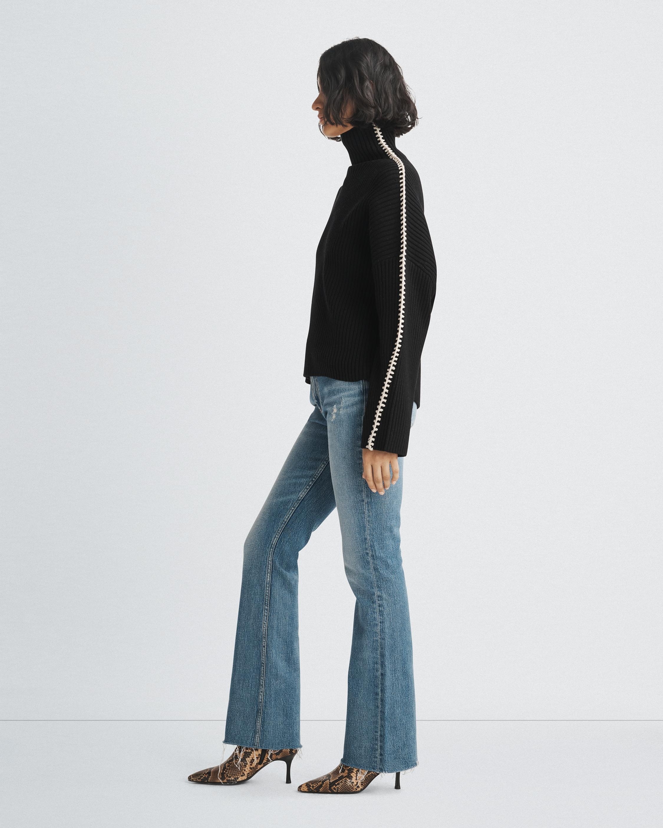 Ingrid Wool Ribbed Turtleneck
Classic Fit Sweater - 4