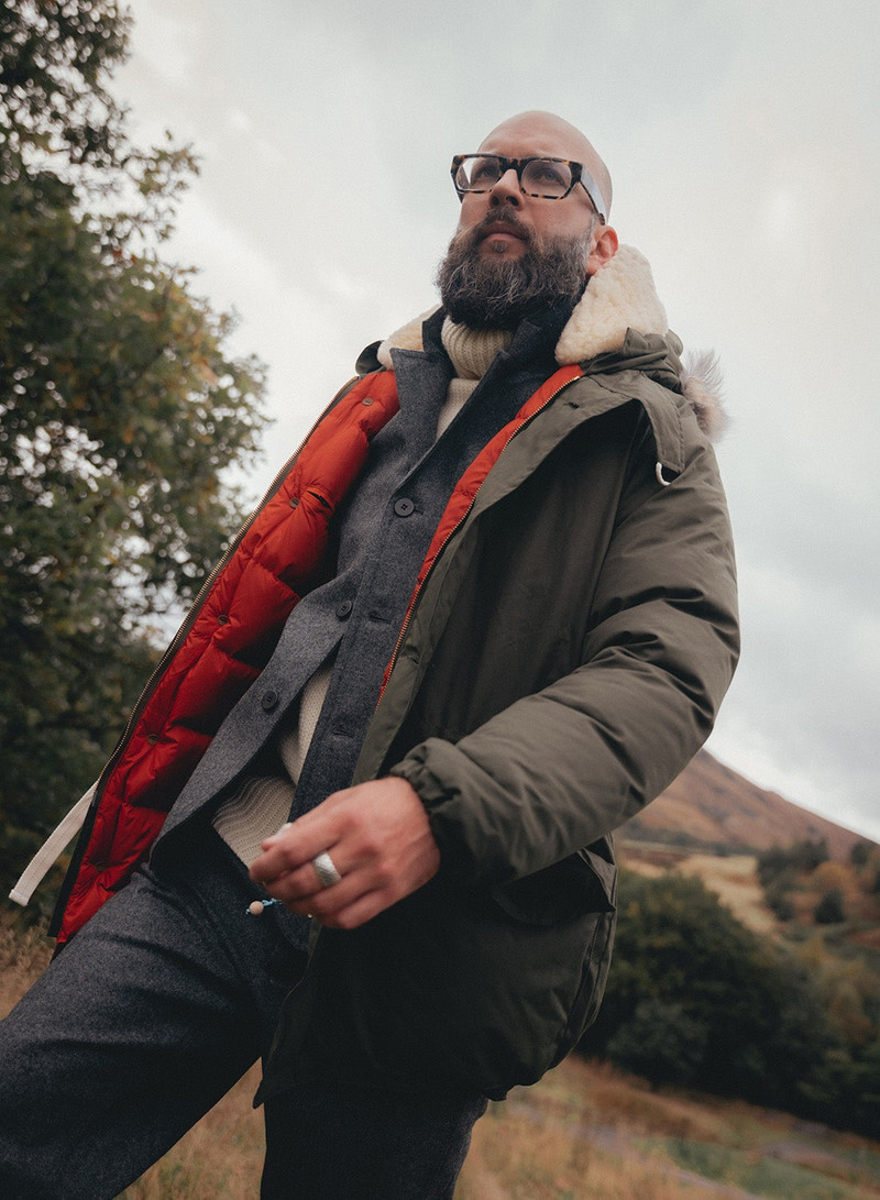 Nigel Cabourn Everest Parka in Olive outlook