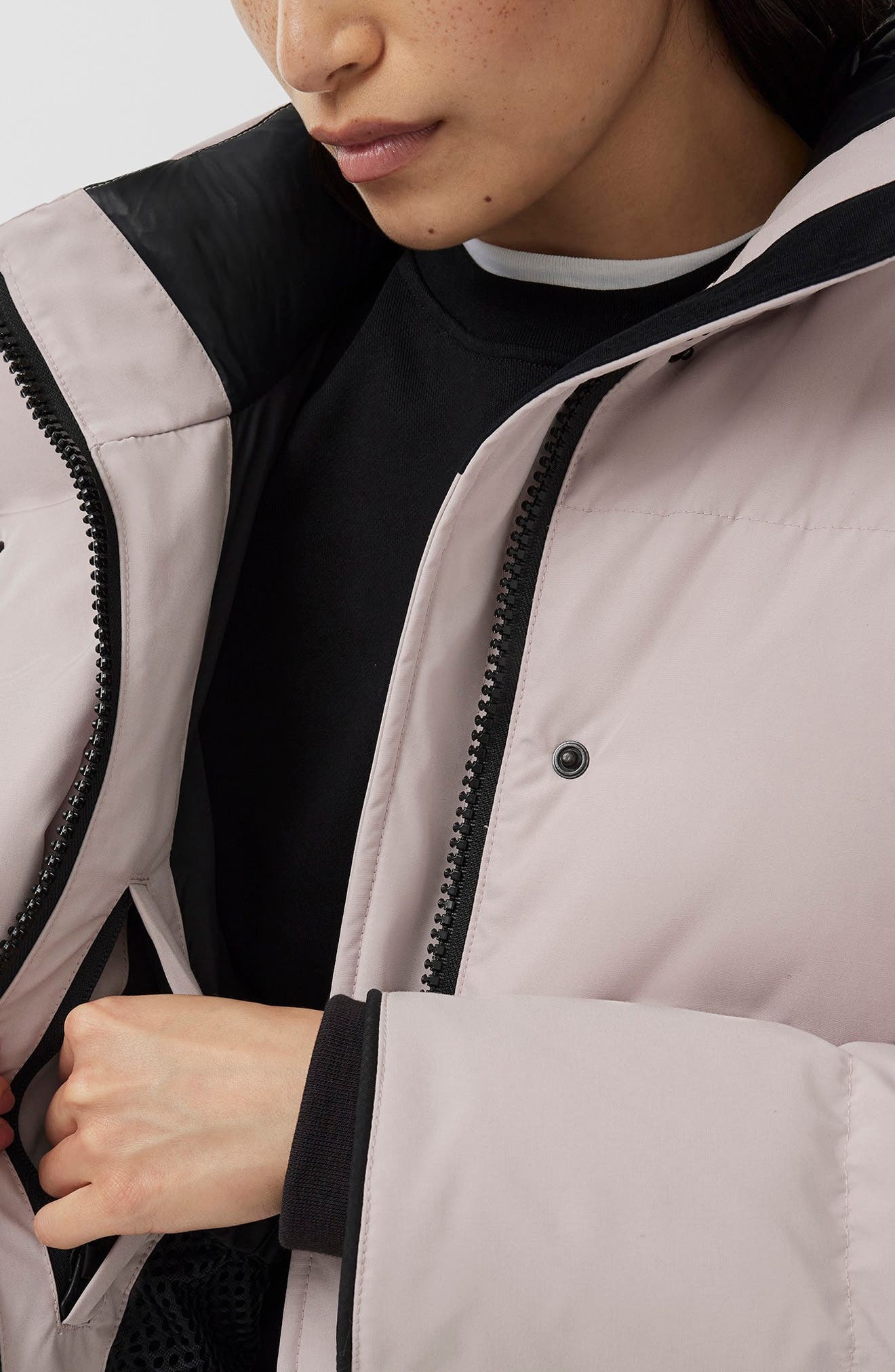 Canada Goose Grandview Black Label Crop 625 Fill Power Down Puffer Jacket in Lucent Rose at Nordstro - 4
