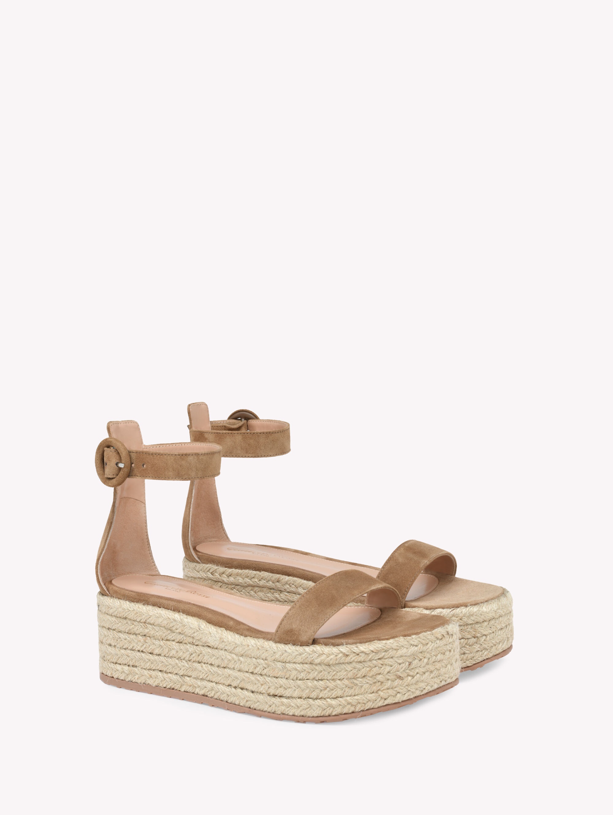 【Gianvito Rossi】ジャンヴィト・ロッシ／SEVILLE 40 Gianvito Rossi Seville 40 In White | ModeSens