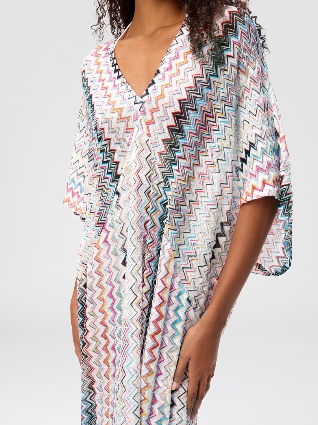 Long caftan with V-neck - 4