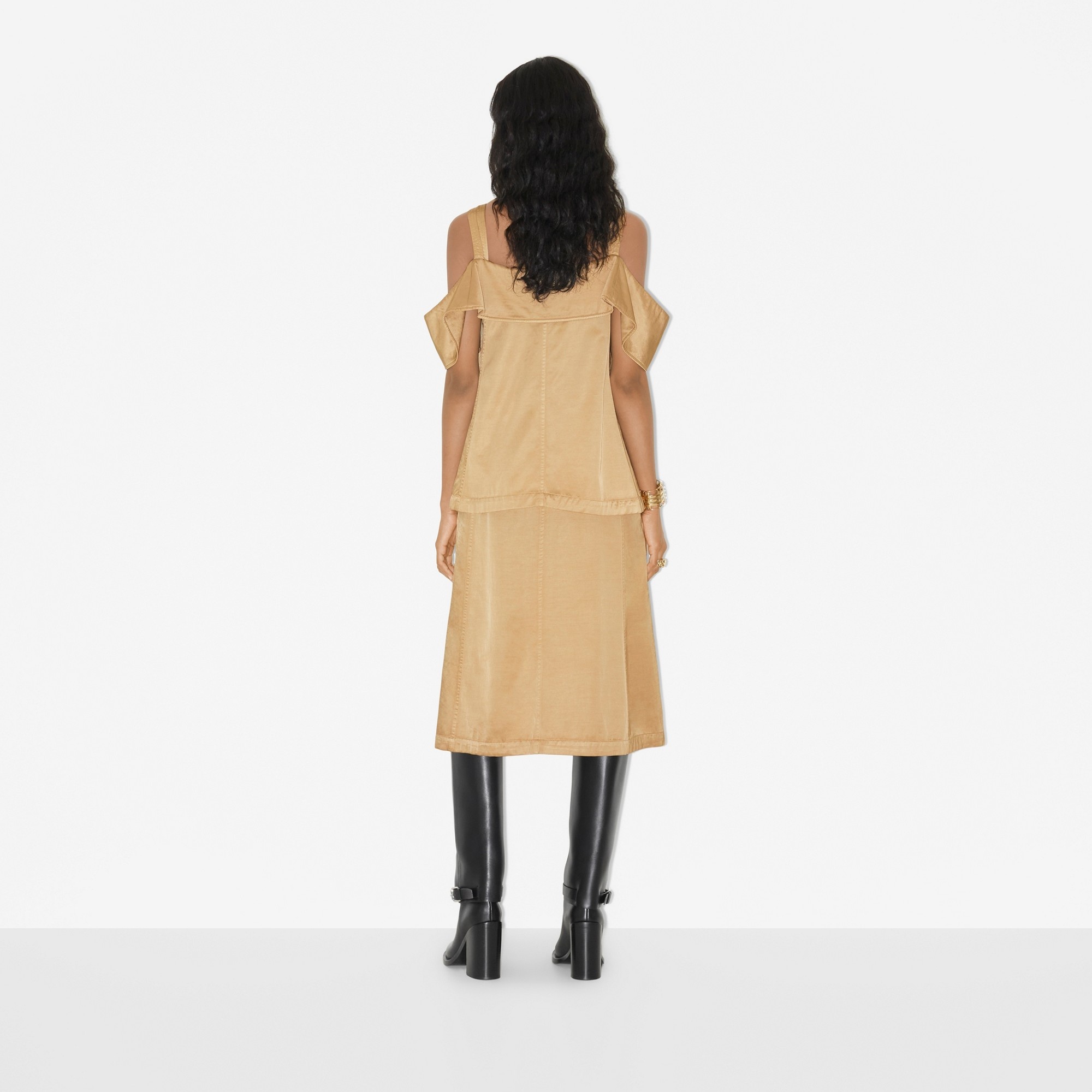 【送料&関税込】Burberry Viscose Top Burberry Cut-out Detail Viscose Blend Cropped Top | REVERSIBLE
