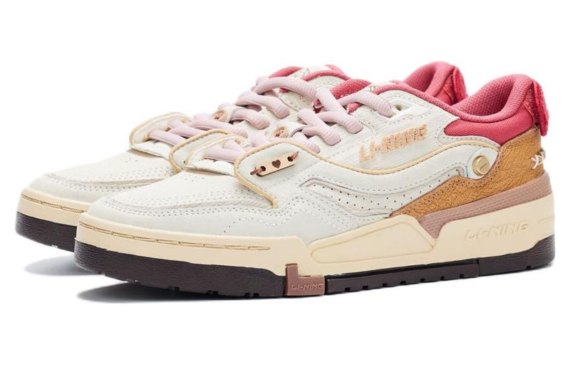 Li-Ning (WMNS) Li-Ning 001 BTC x Disney AGCS218-1 outlook