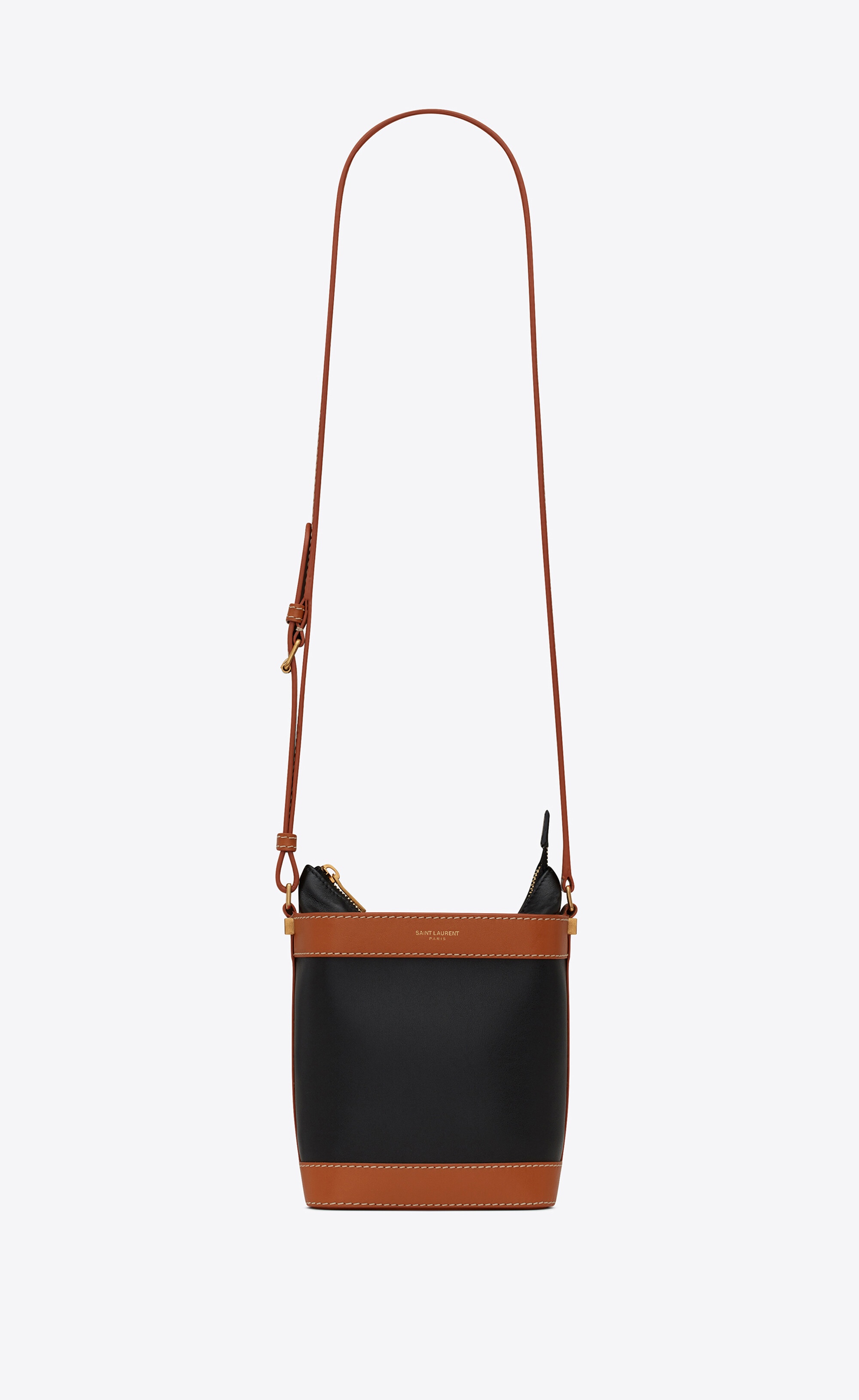 aphile bucket crossbody pouch in smooth leather - 1