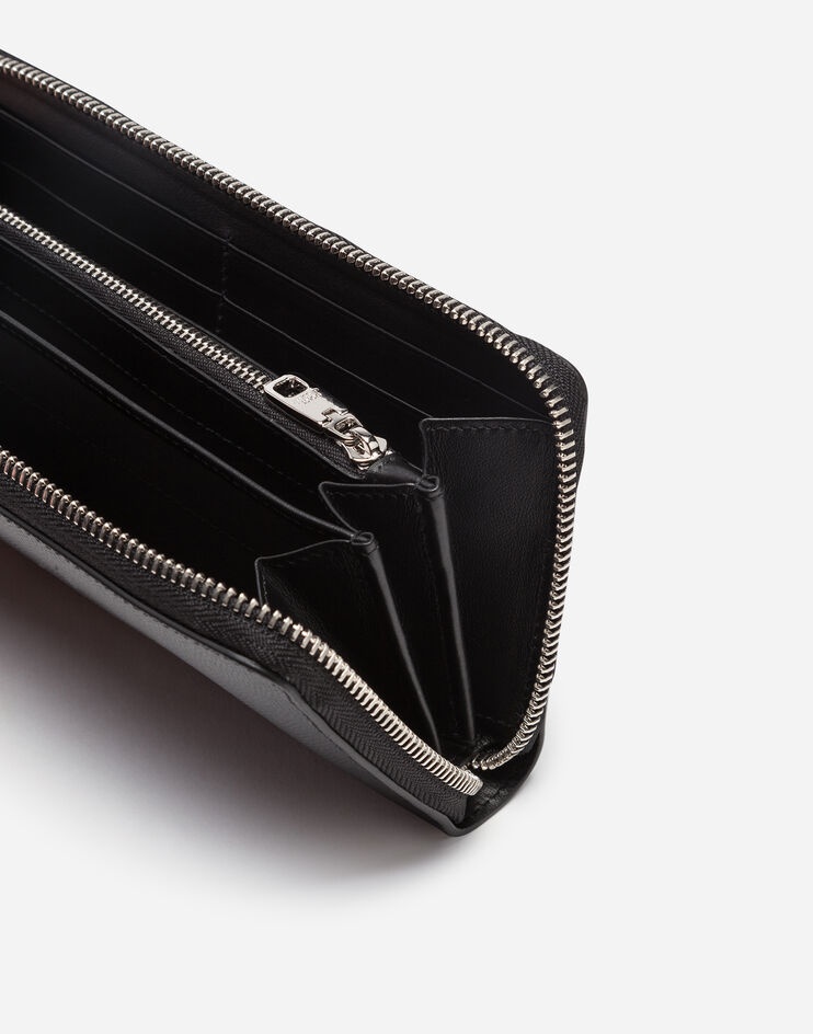 Zip-around wallet in calfskin - 4