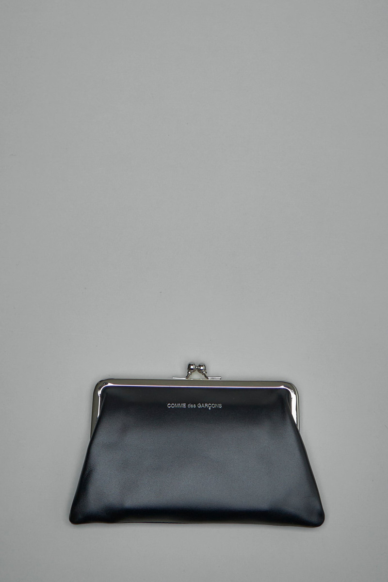 Kiss Clasp Medium Wallet 1