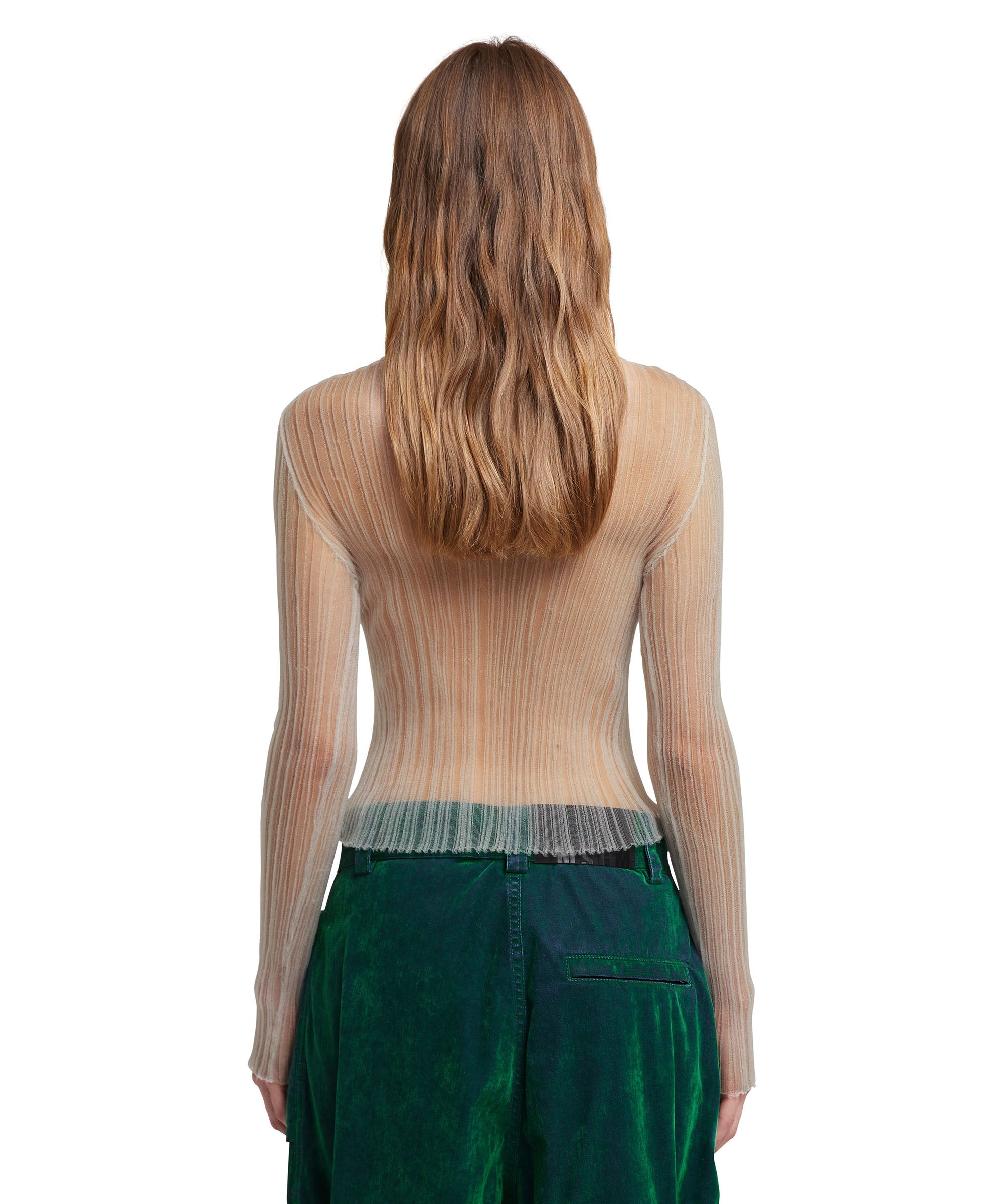 Sweater with "Ribbed Cellophane" concept - 3