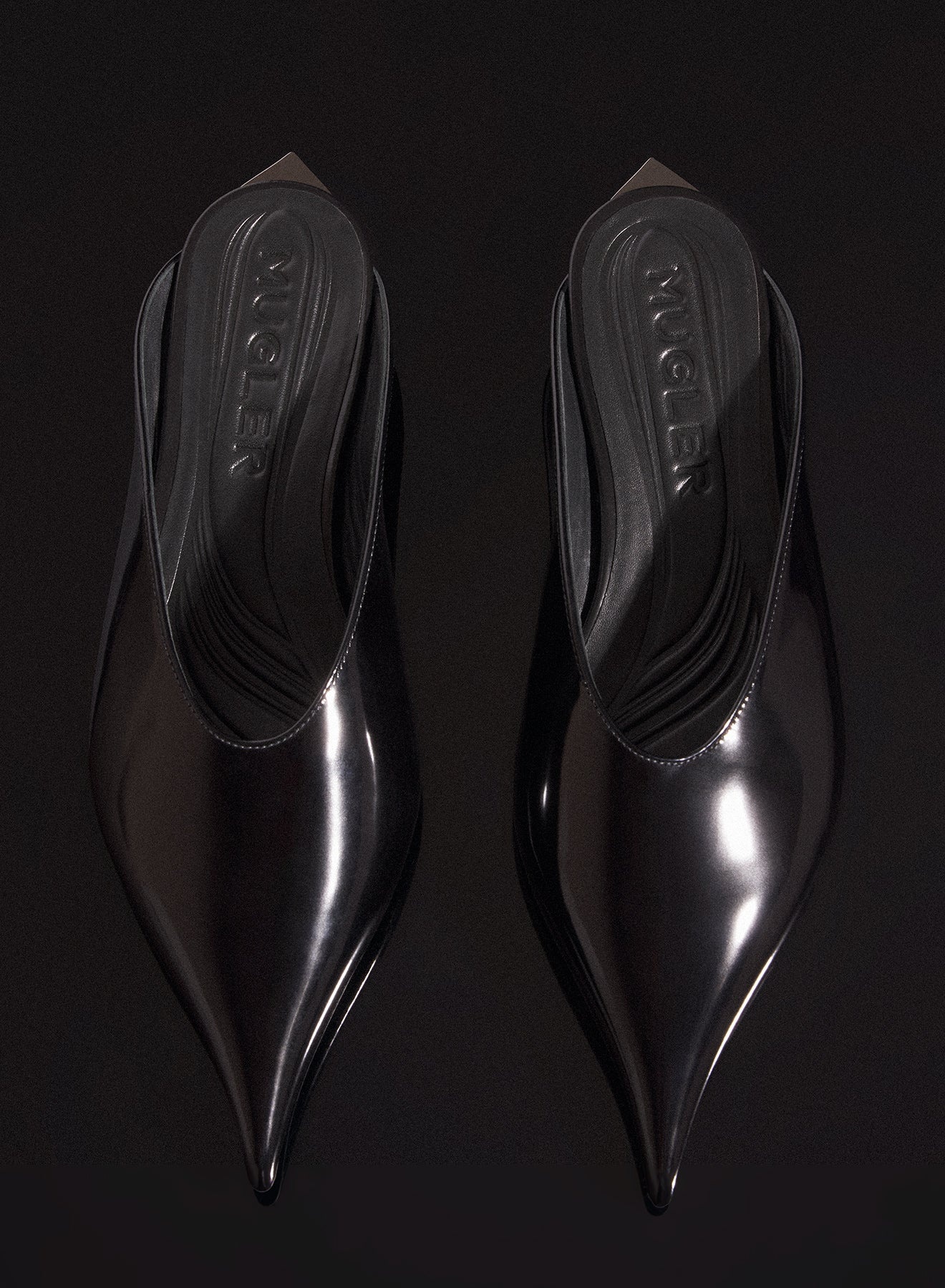 black shiny leather fang flat  mules - 5