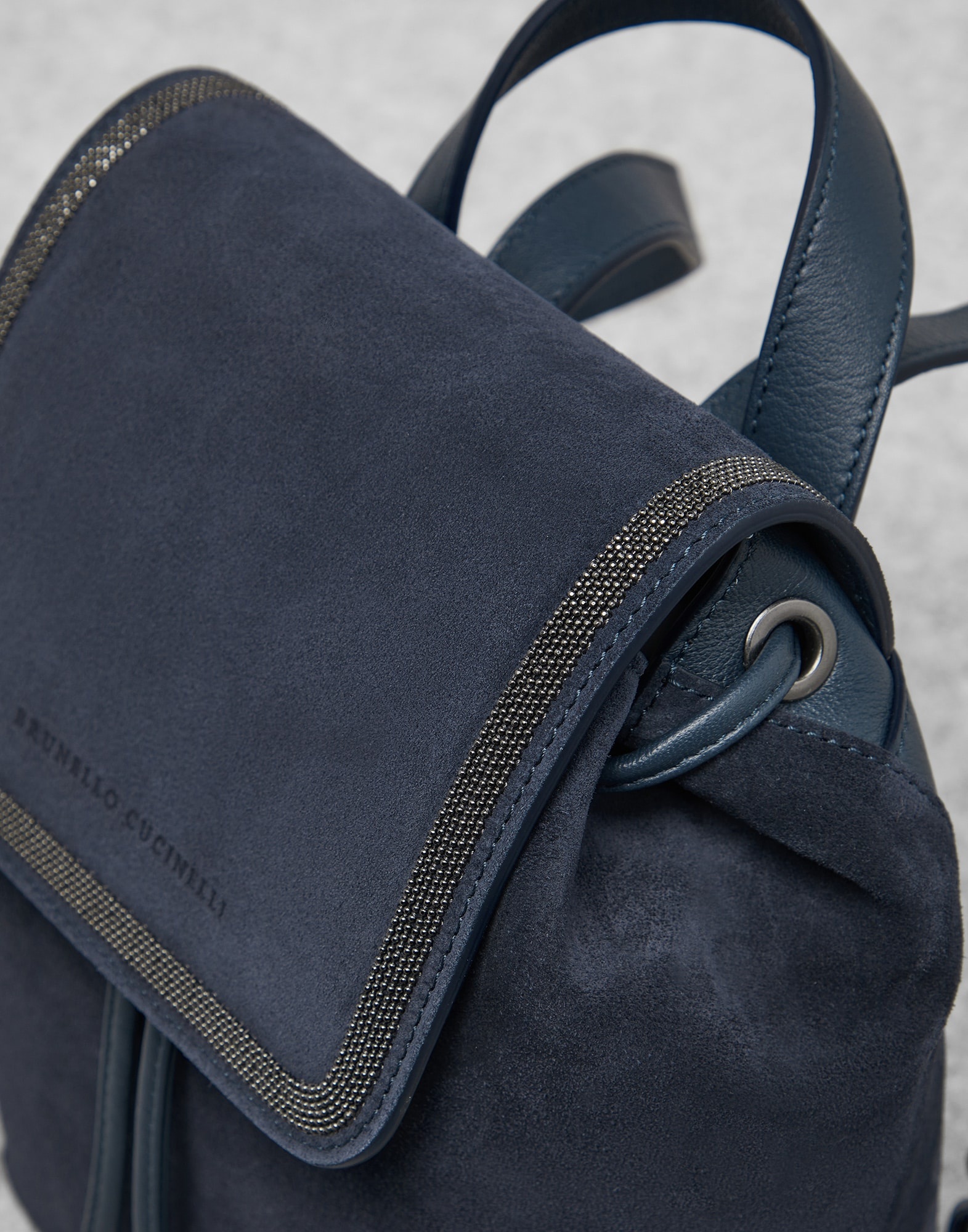 Suede backpack with precious contour - 3