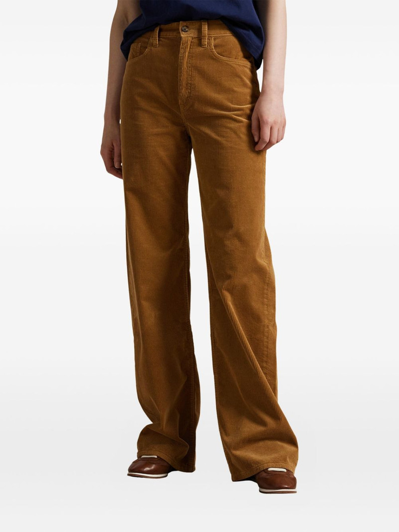 high-waisted trousers 3