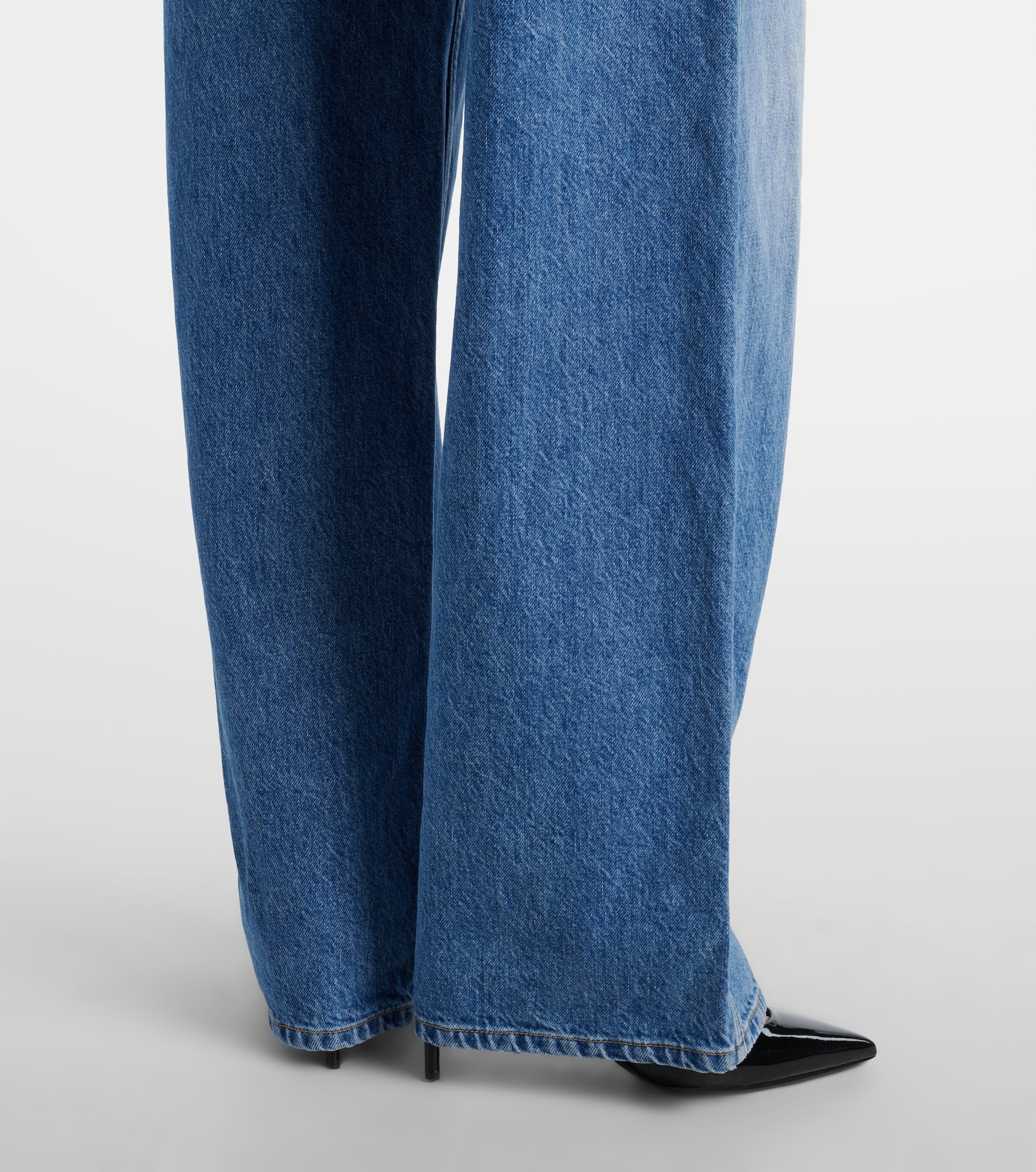High-rise wide-leg jeans - 6