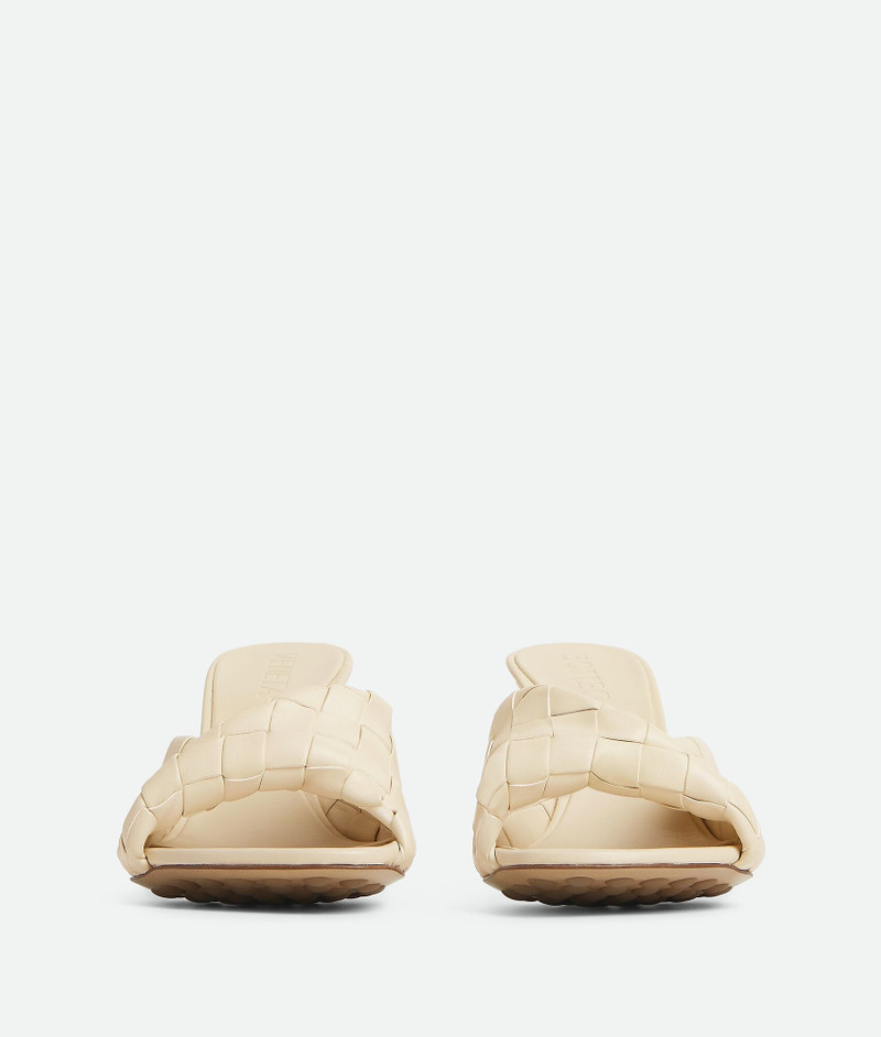 Bottega Veneta Blink Mule outlook