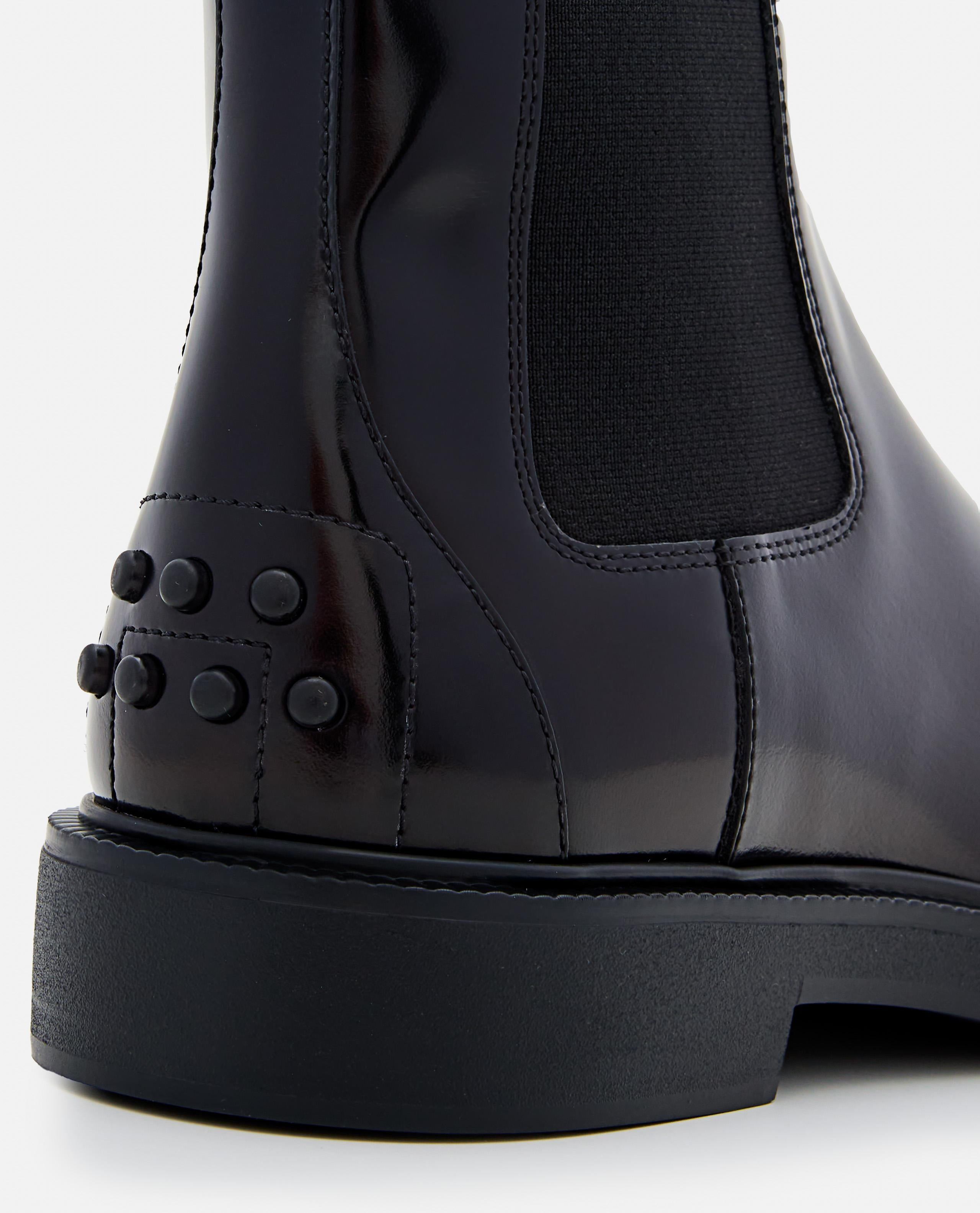 LEATHER CHELSEA BOOTS - 7