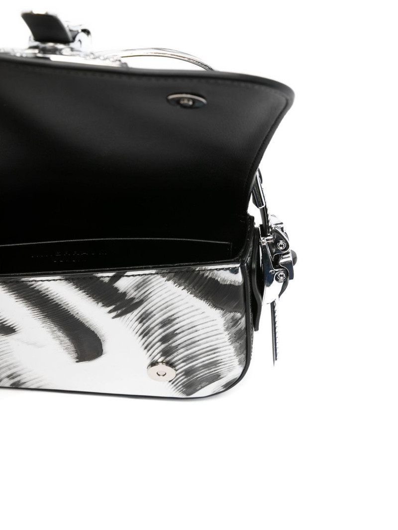 metallic-buckle patterned tote bag 5