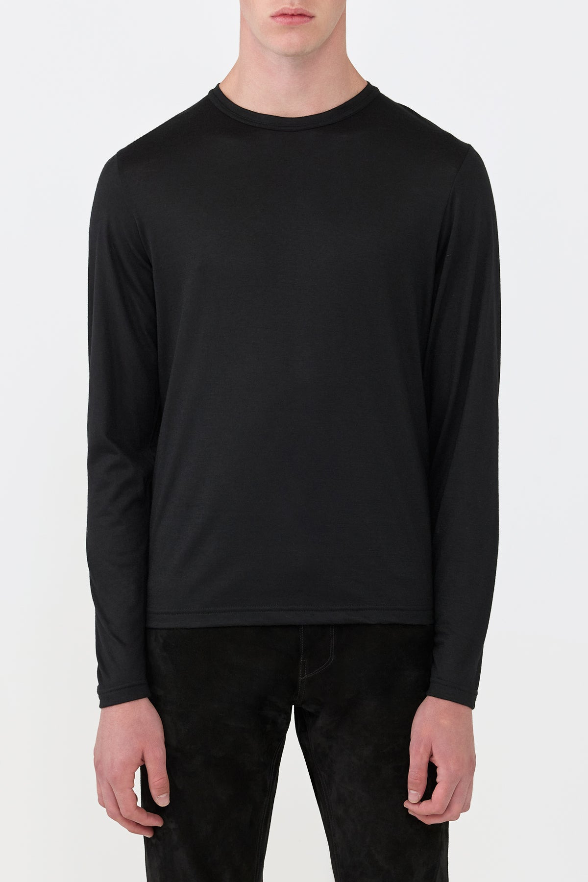 Owen Tee in Black Cashmere - 2