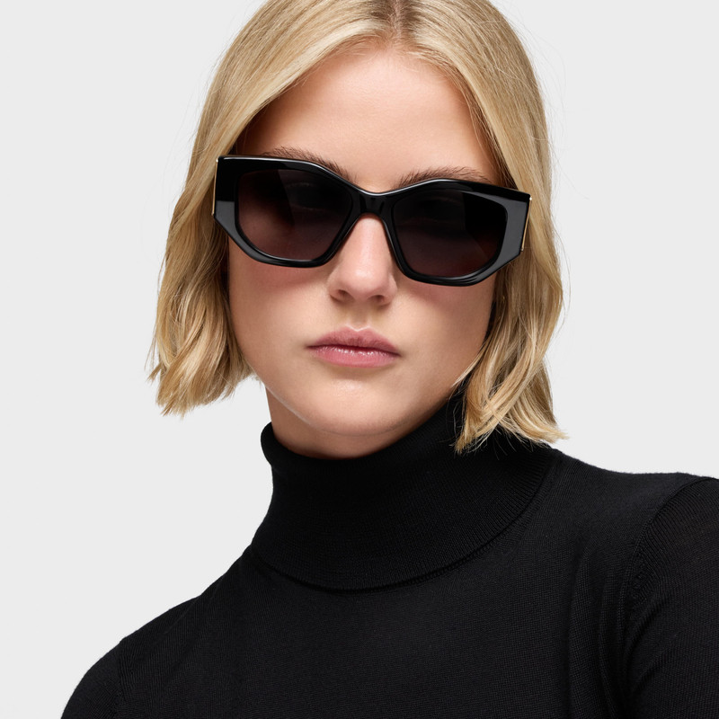 TOUS Black Sunglasses TOUS Logo outlook