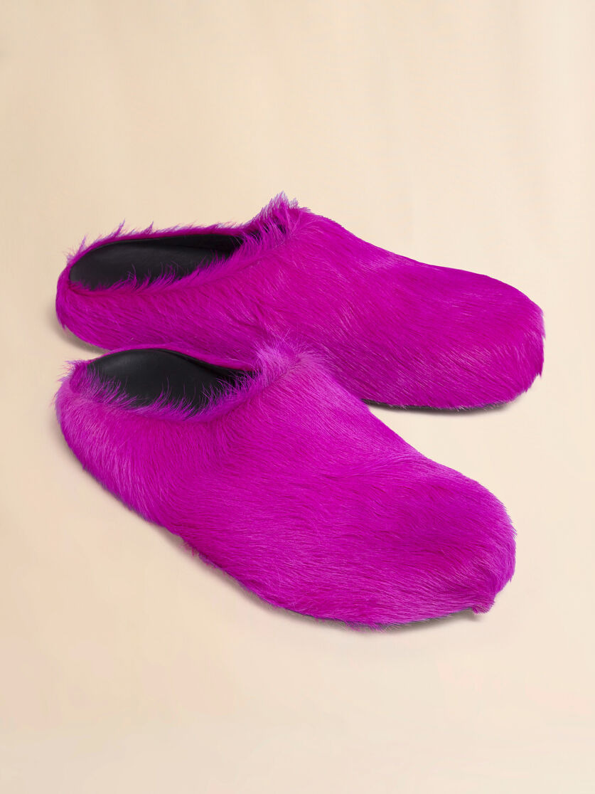 FUCHSIA LONG HAIR CALFSKIN FUSSBETT SABOT - 5