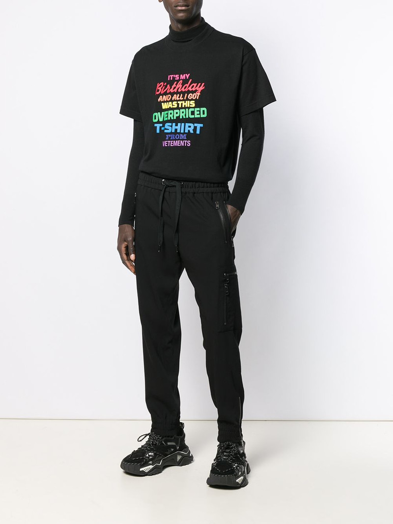 VETEMENTS rainbow slogan T-shirt outlook