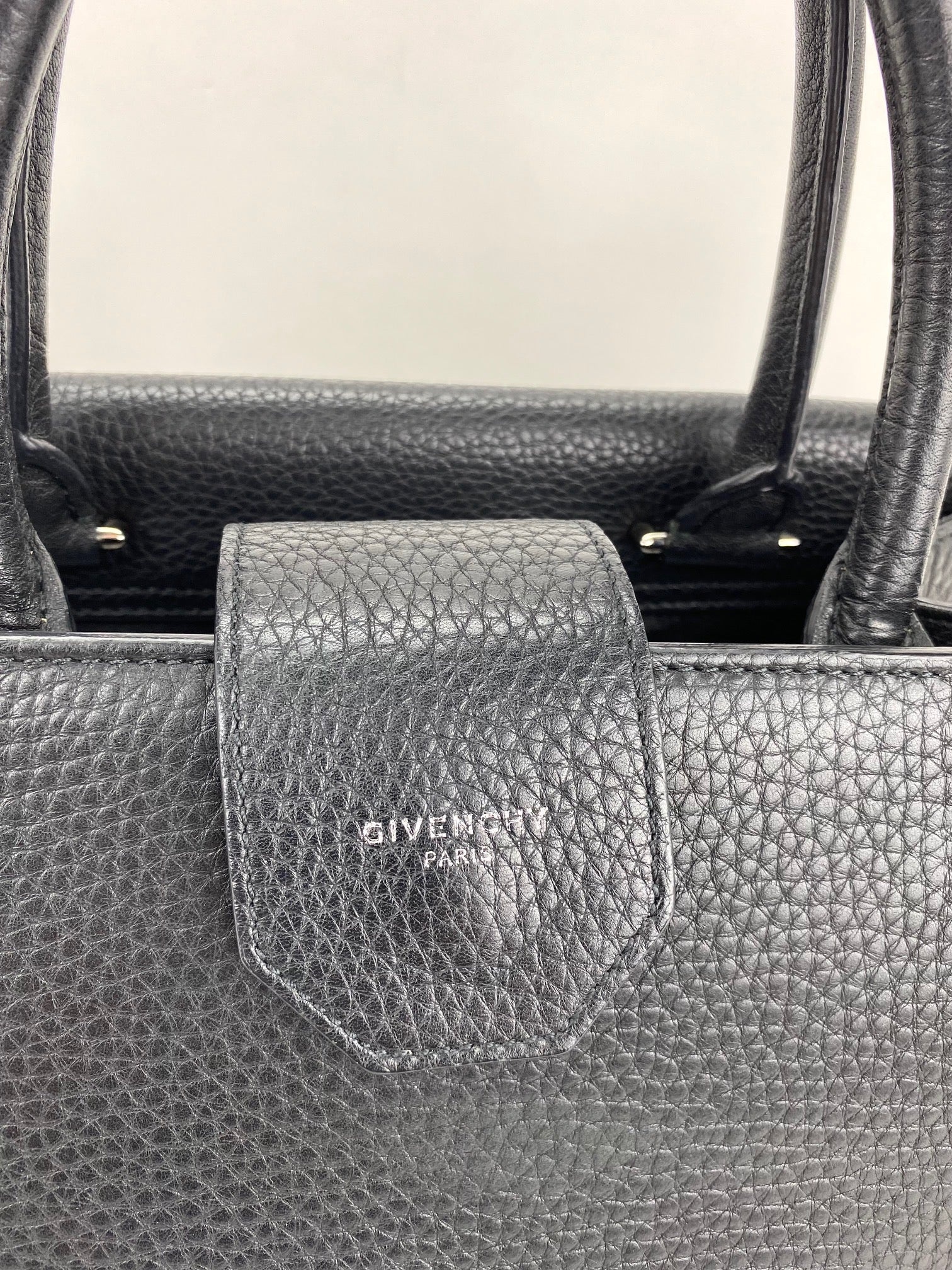 Givenchy Obsedia Medium Flap Black Pebbled Calfskin Satchel Hand Bag 2 ways Preowned - 3