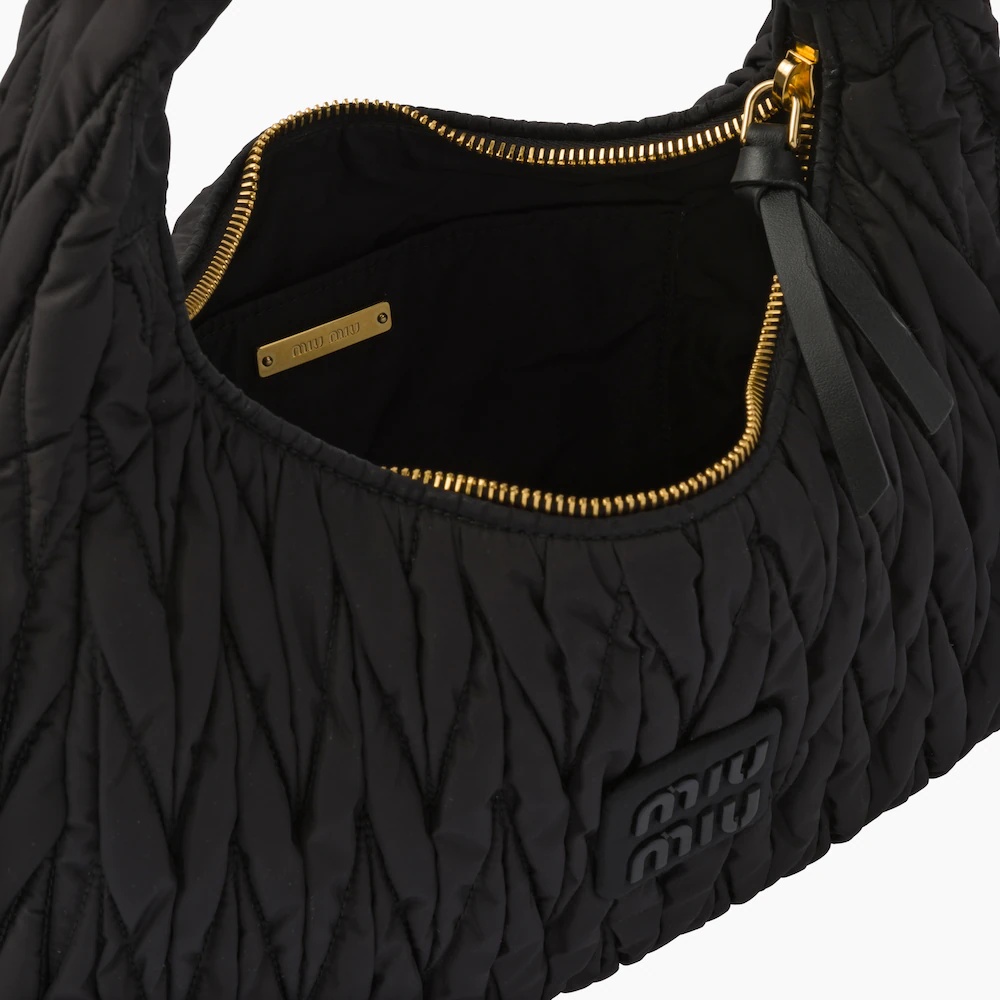Miu Wander matelassé regenerated nylon hobo bag - 7
