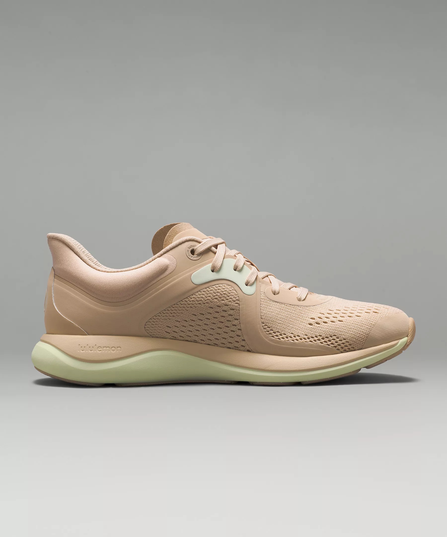 Chargefeel Low Women's Workout Shoe - 5