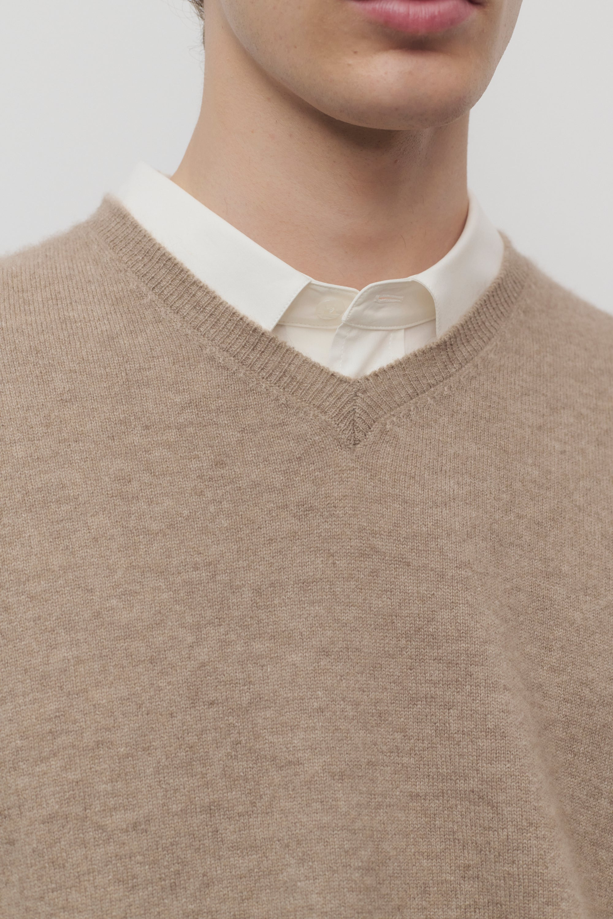 Rod Sweater in Cashmere - 4