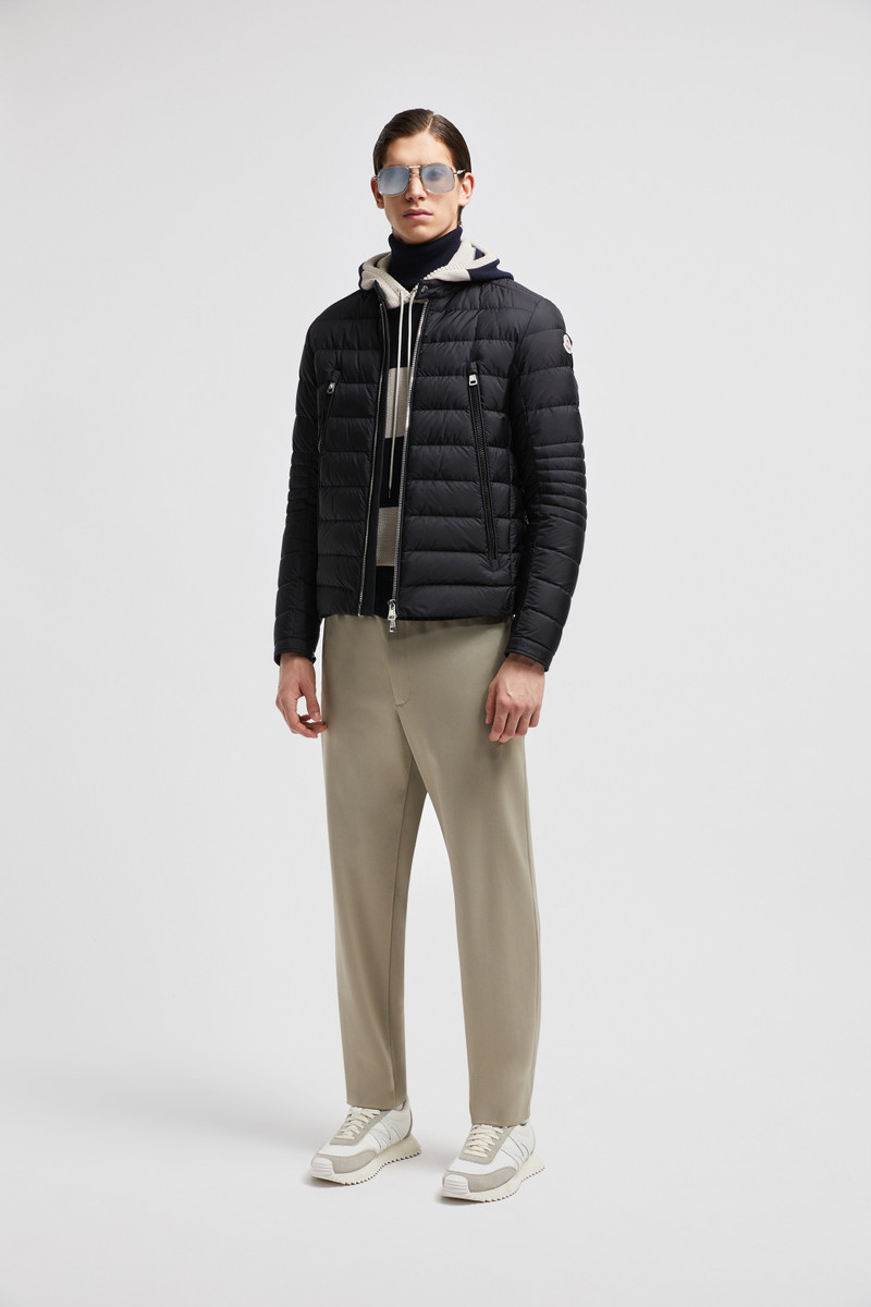 Moncler Amiot Short Down Jacket outlook