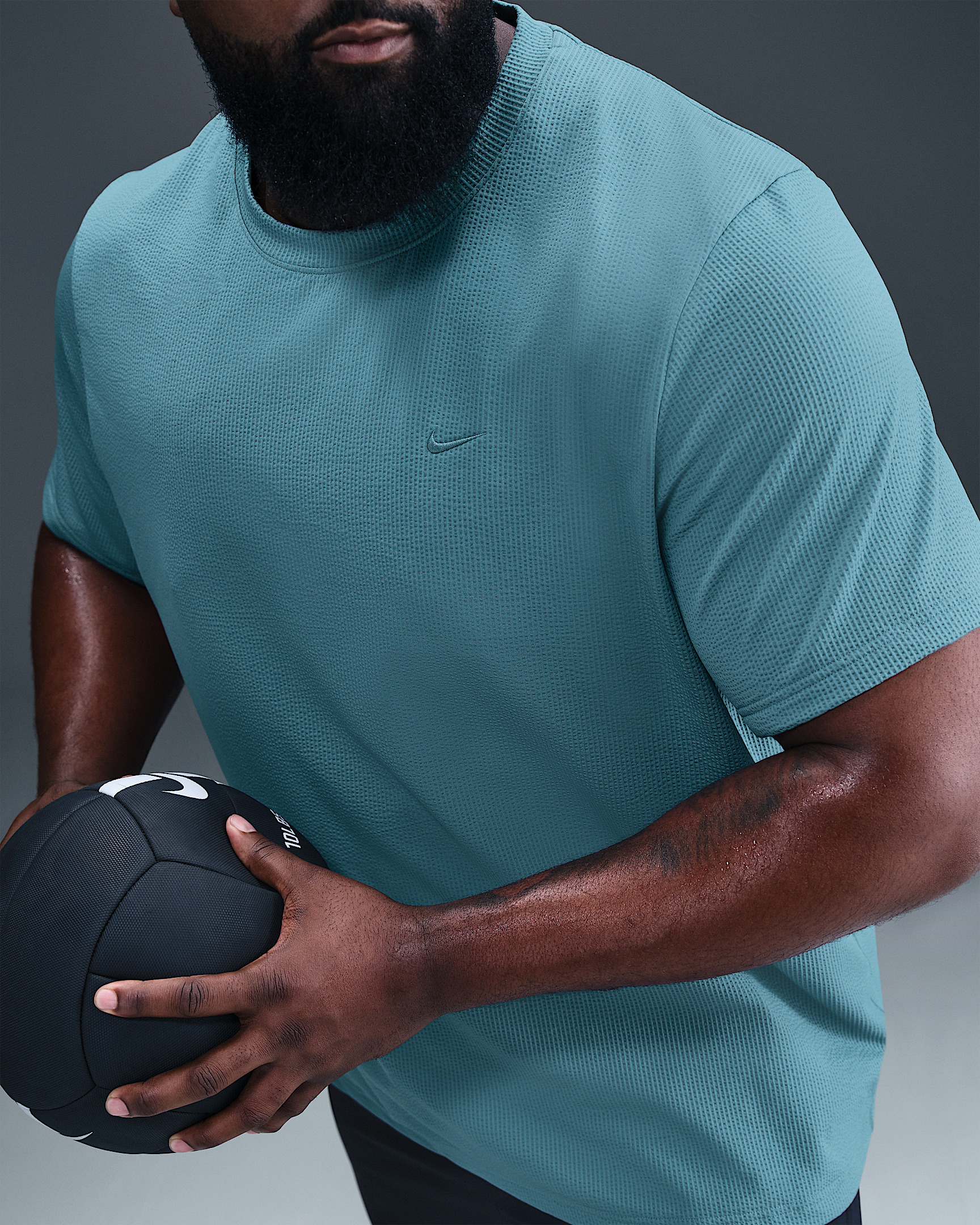 Nike Primary Men's Dri-FIT Short-Sleeve Versatile Top - 8