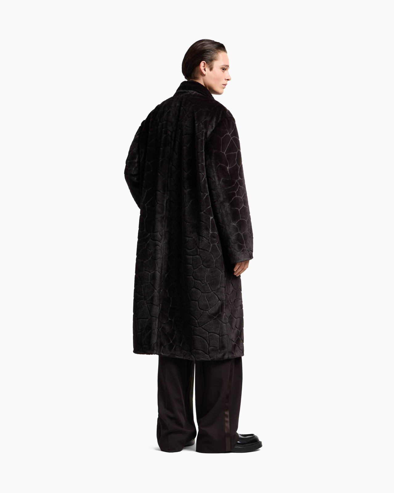 SINGLE-BREASTED COAT IN FAUX FUR WITH A CROCODILE INTARSIA - 3