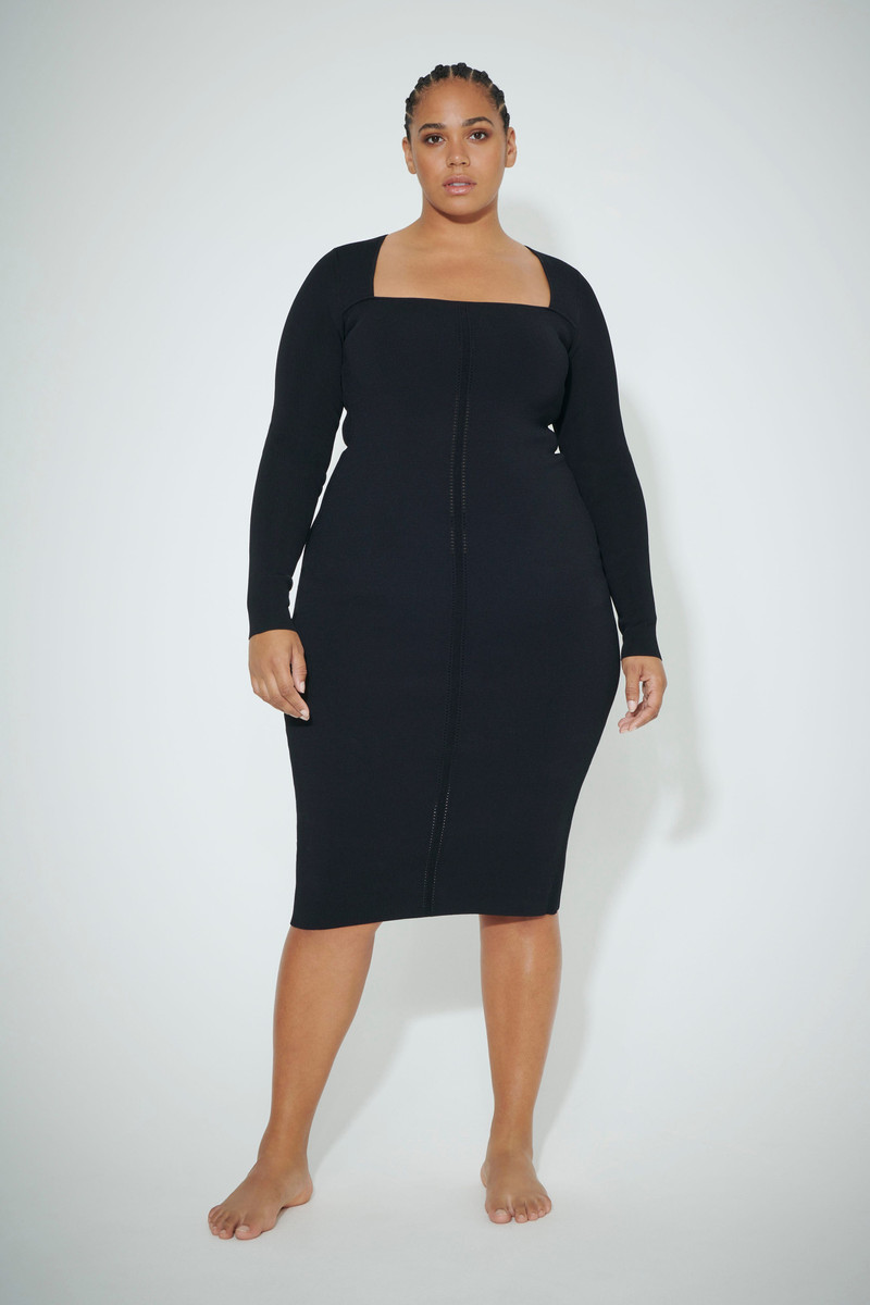 VB Body Fitted Square Neck Dress in Black 5