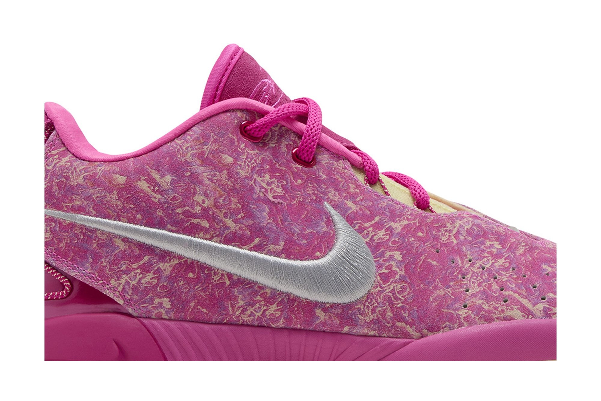 LeBron 21 'The World is Your Oyster' - 2