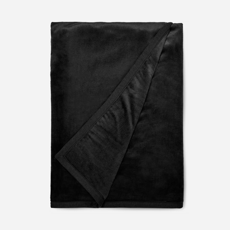 ® Duffield Throw II Fleece Blankets in Black/ 1