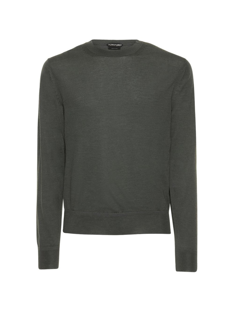 round-neck sweater 1