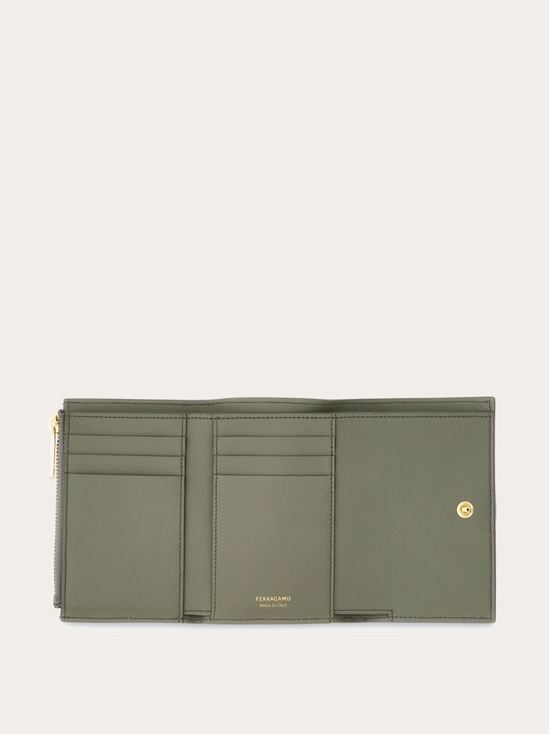 FERRAGAMO Hug compact wallet outlook