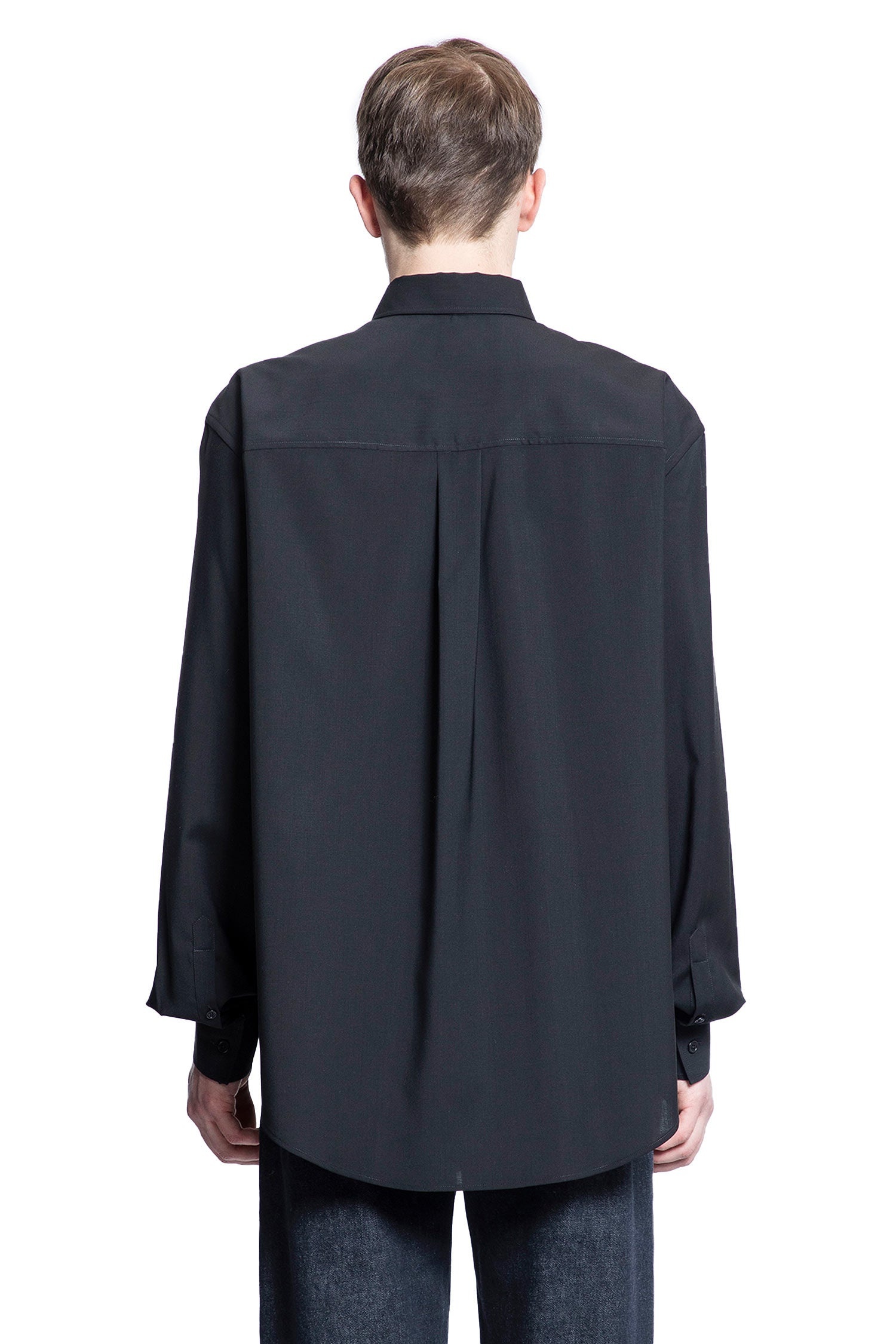 Lightweight-Wool-Button-Down-Shirt - 3