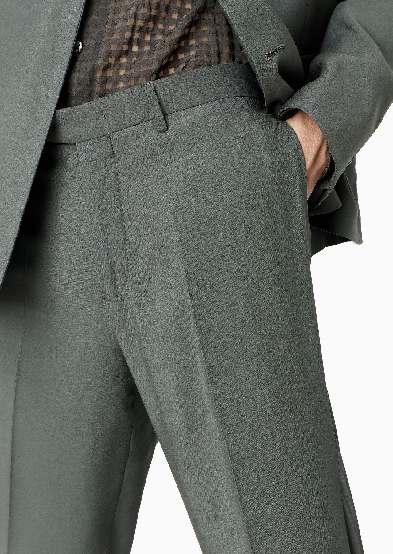 Double-breasted suit in flowing peach-feel rayon - 6