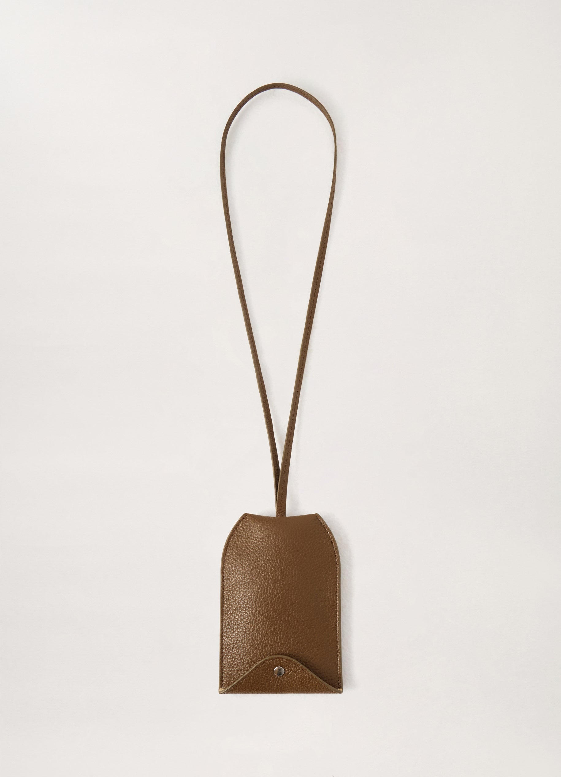 ENVELOPPE KEY RING POUCH
SOFT GRAINED LEATHER - 2