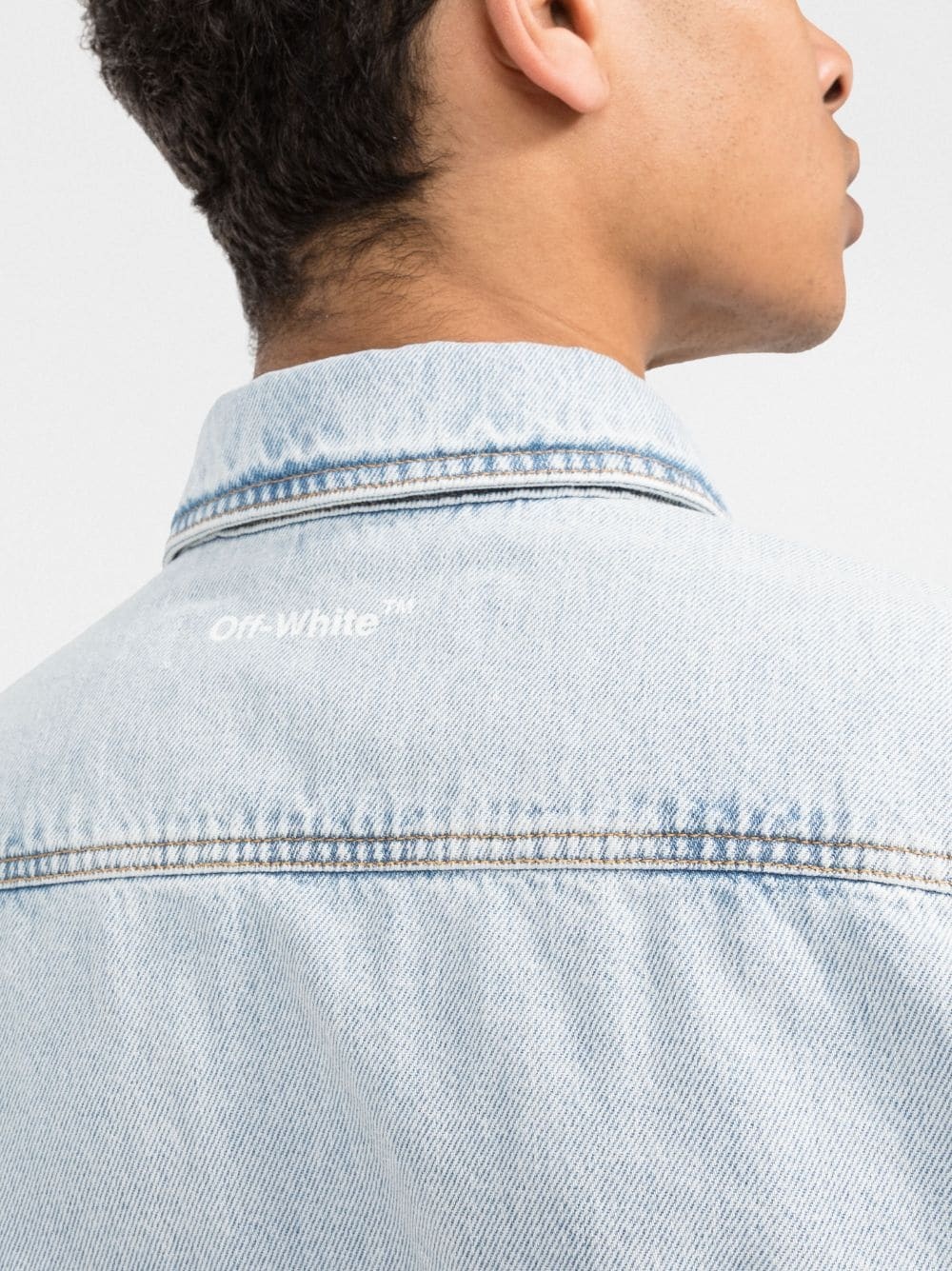 Arrow-print denim shirt - 5