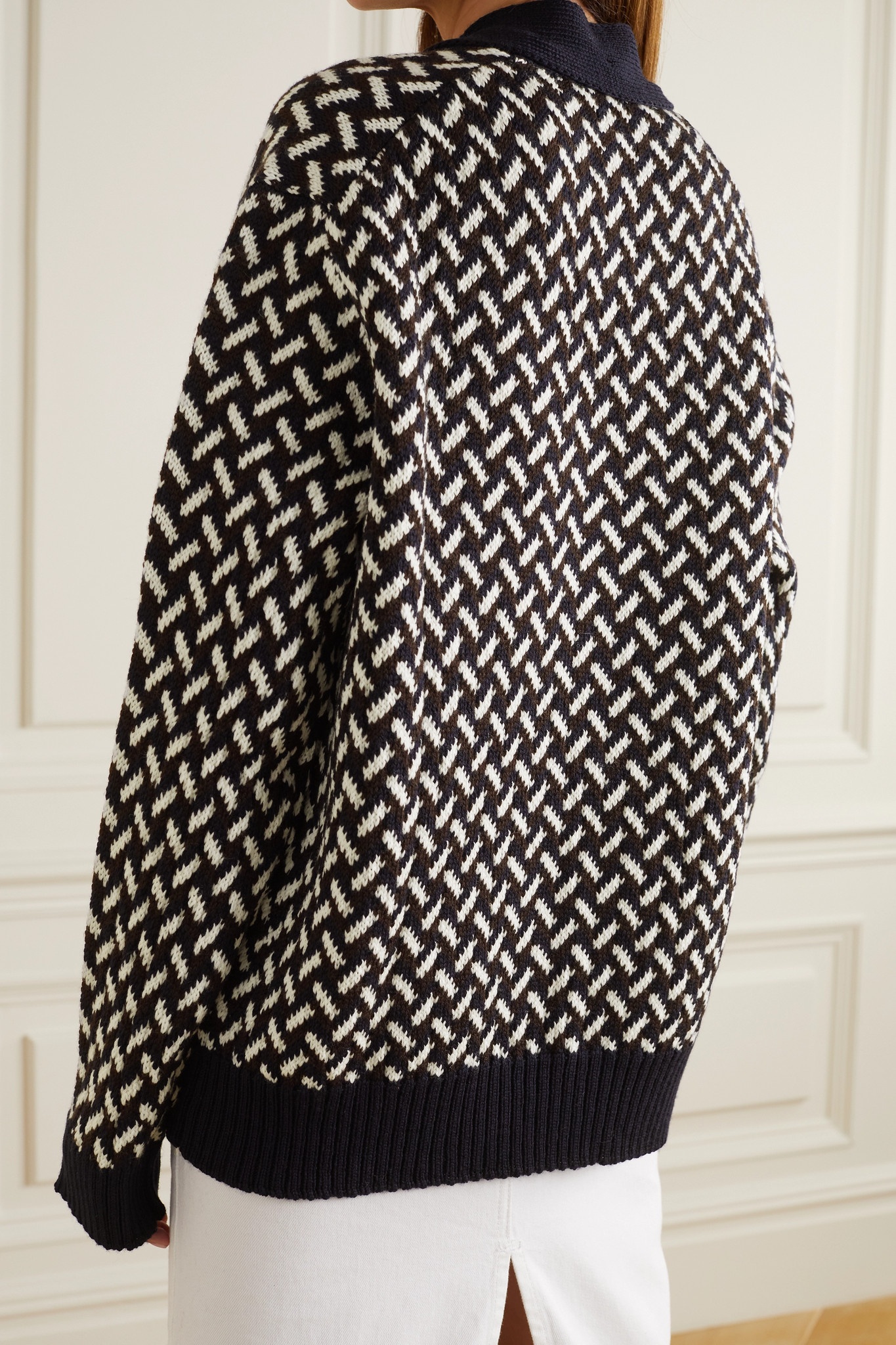 Fringed tie-neck intarsia wool sweater - 8
