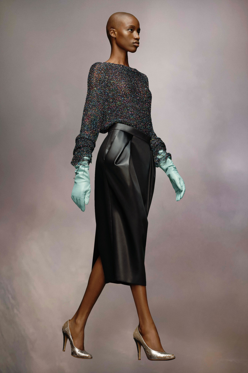 Cintzed satin skirt 4