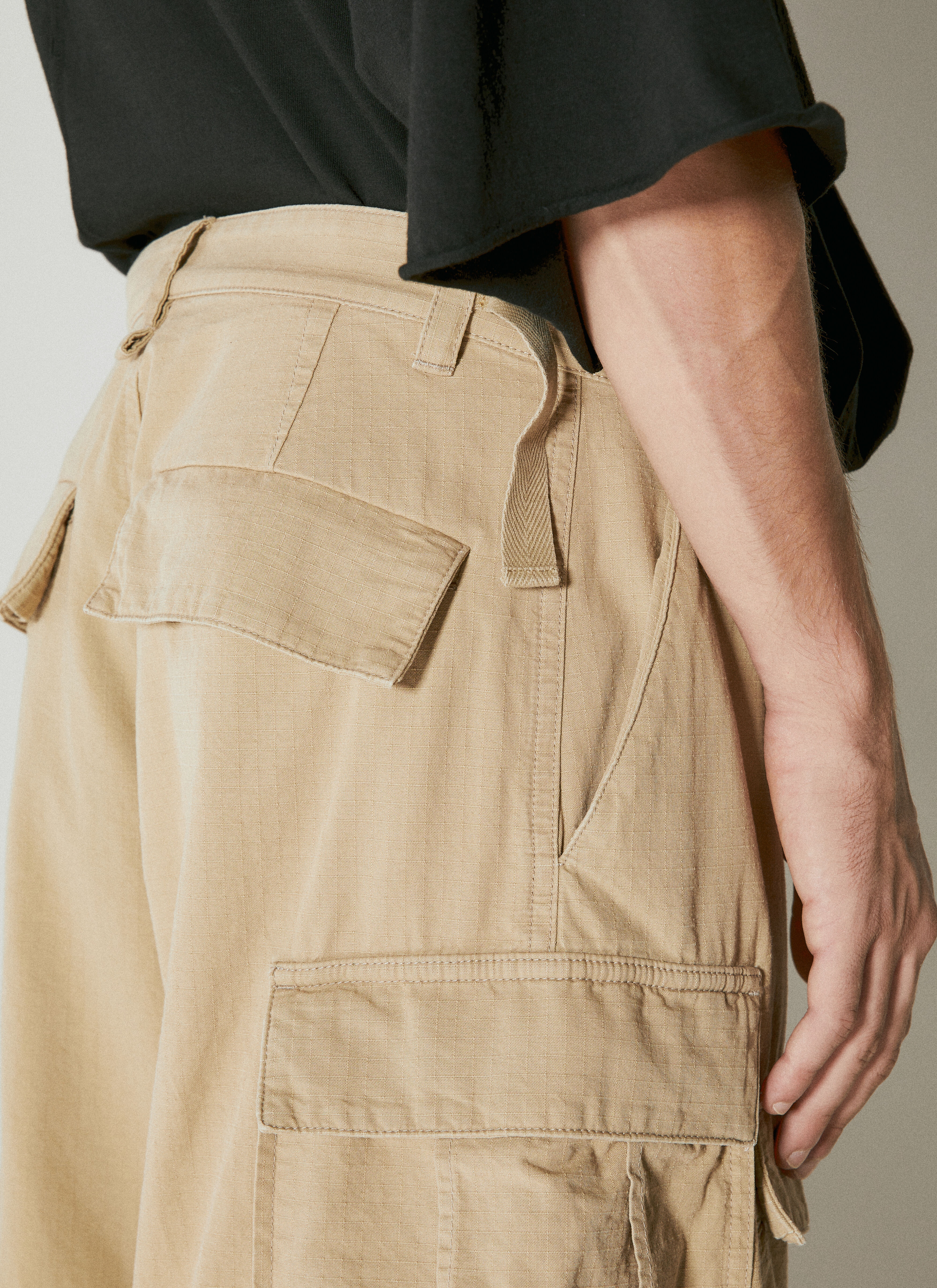 Men's Large Cargo Pants in Black