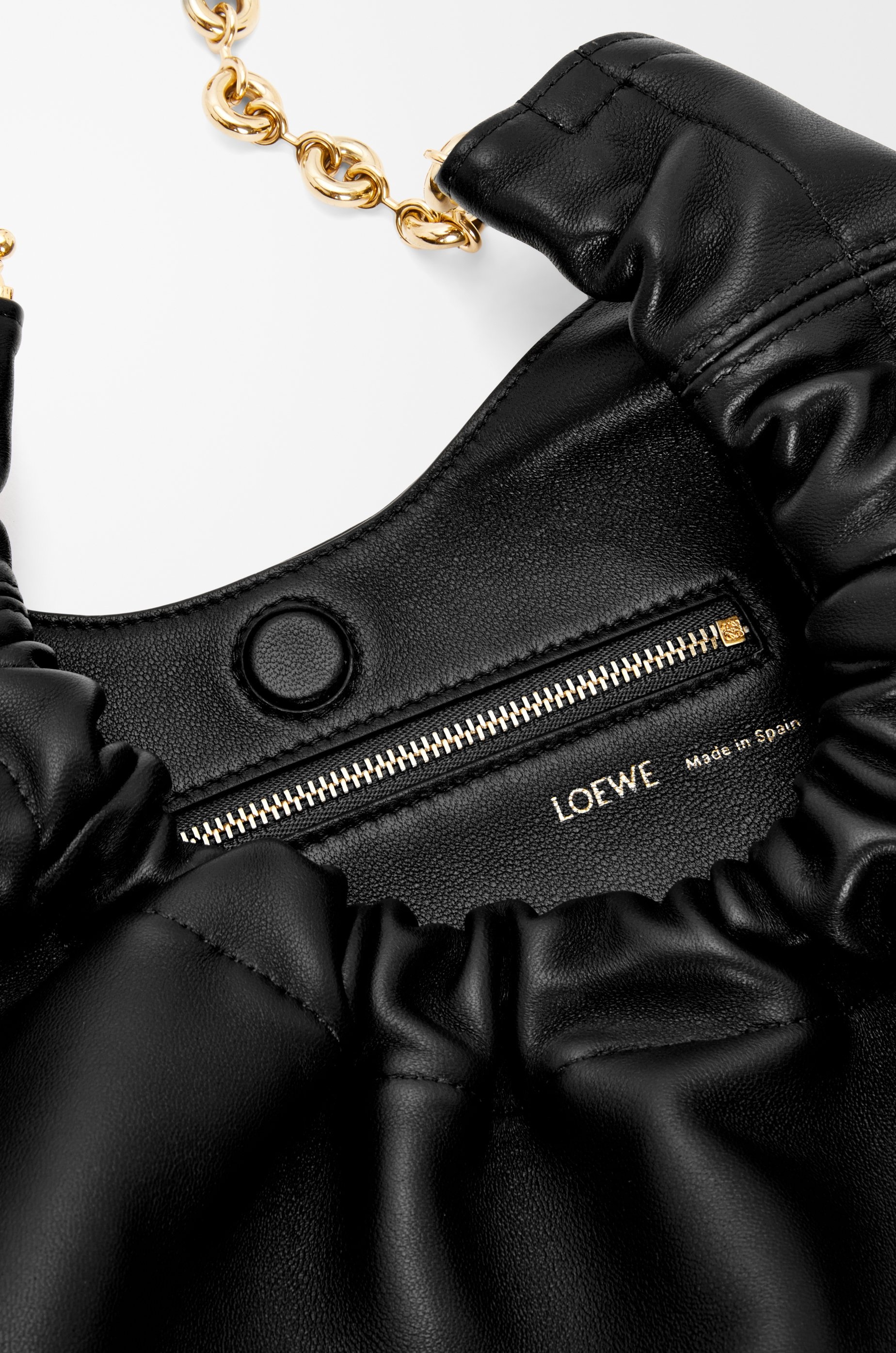 Small Squeeze bag in nappa lambskin - 10