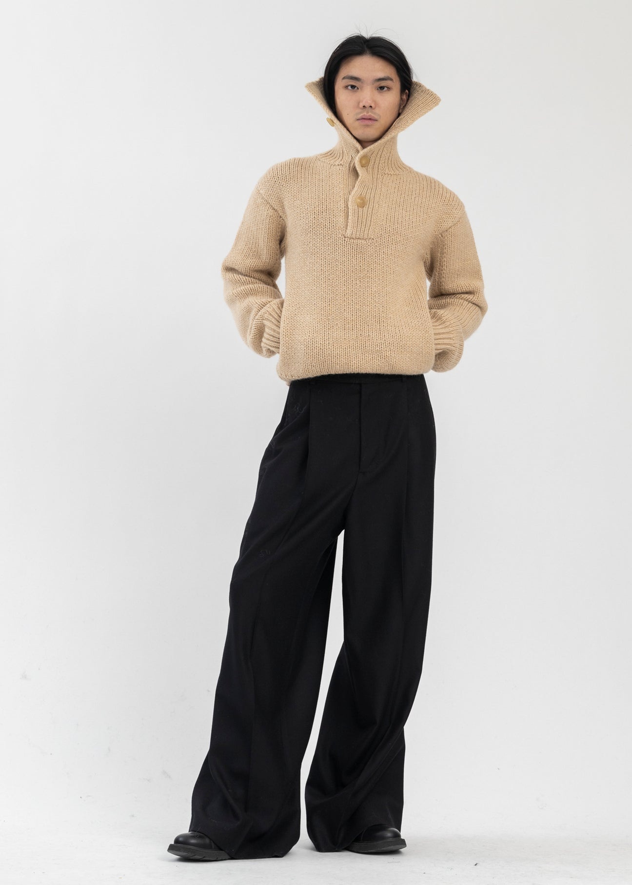 HED MAYNER Medium Beige Hi-Turtleneck Sweater | 017shop