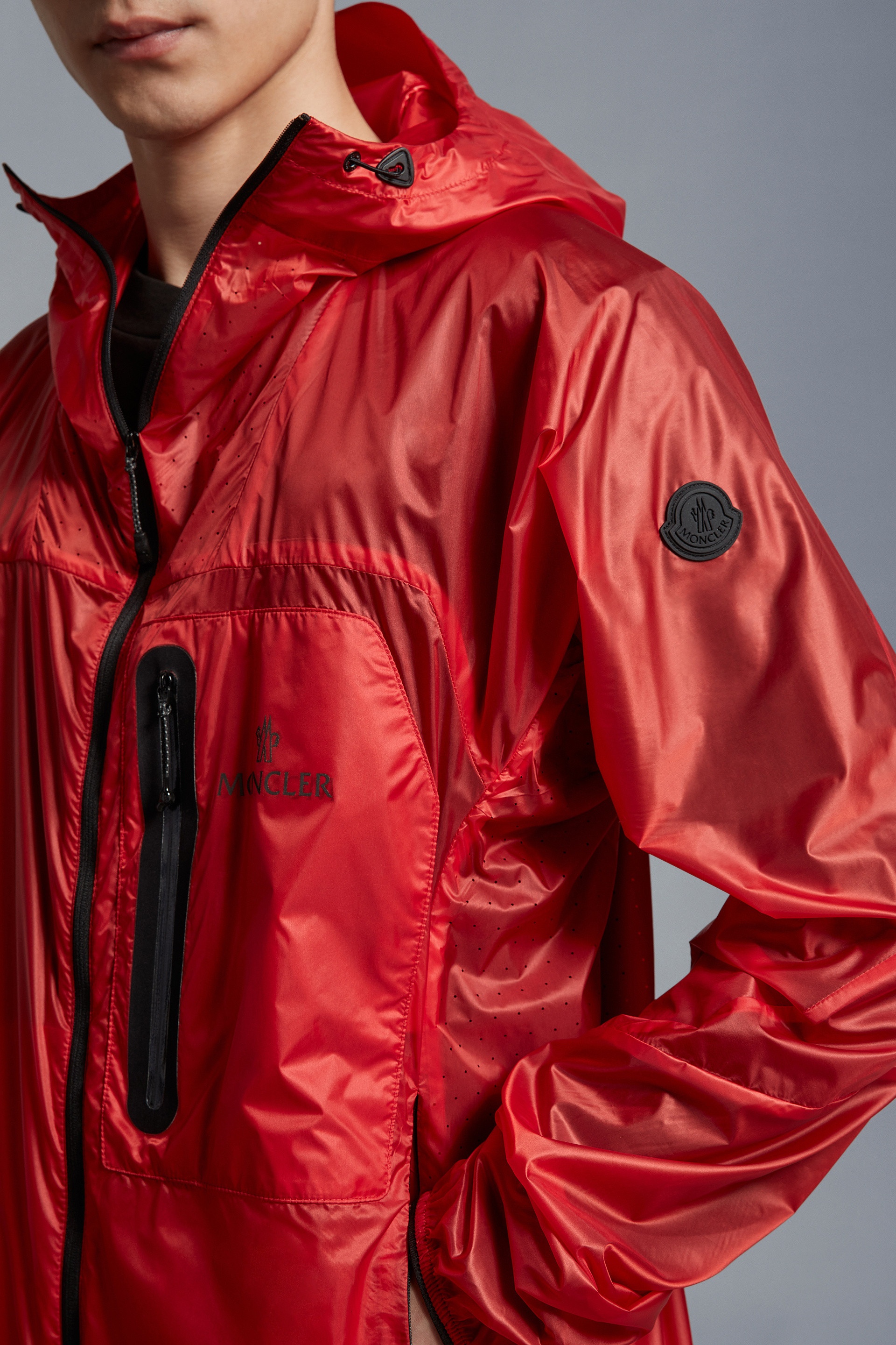 MONCLER【入手困難】機能性の追求 ☆ECRINS ダウンジャケット