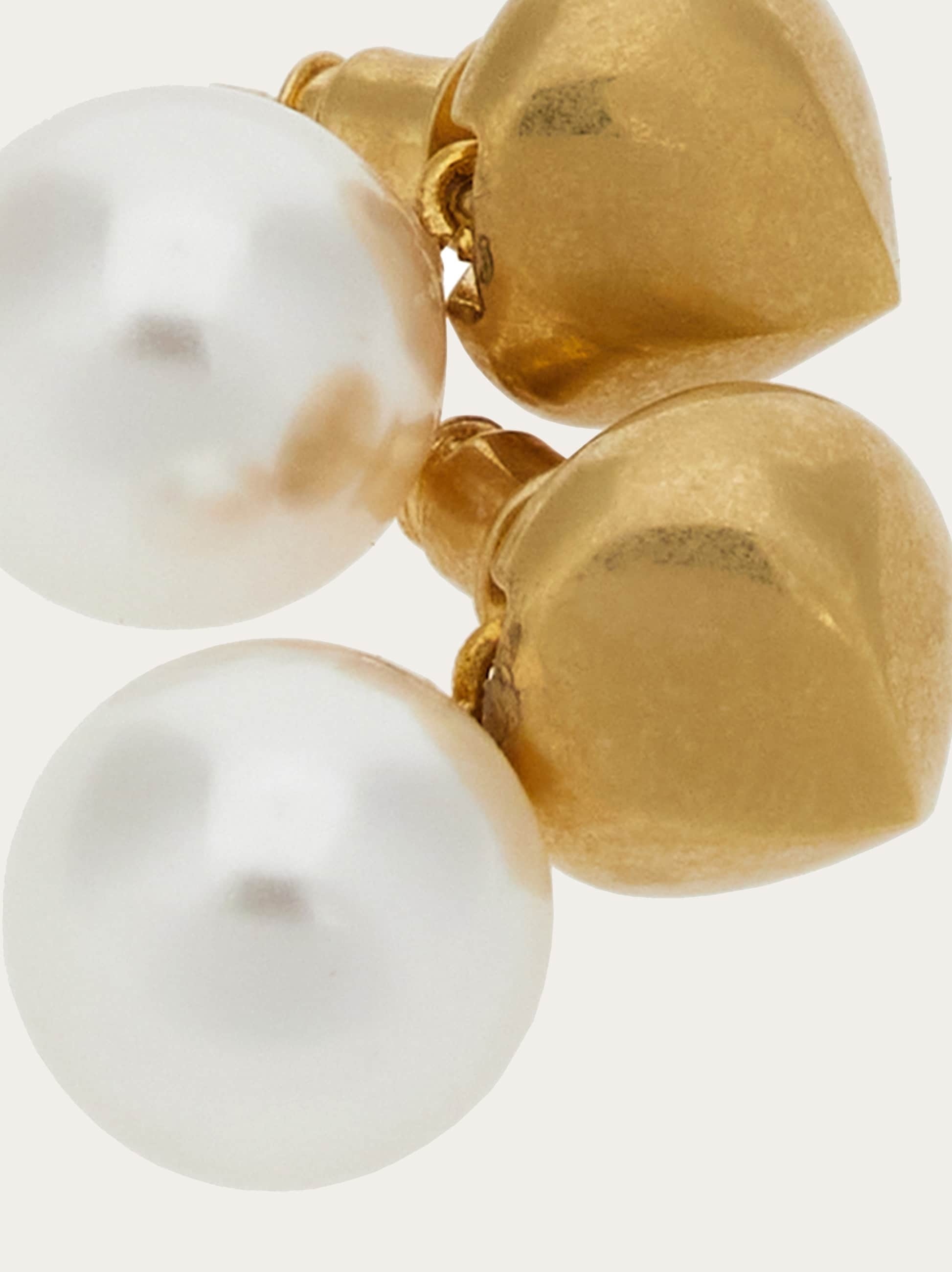 Earrings with bead pendant - 2