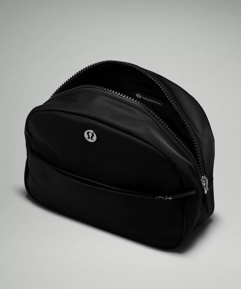 City Essentials Pouch 2L 4