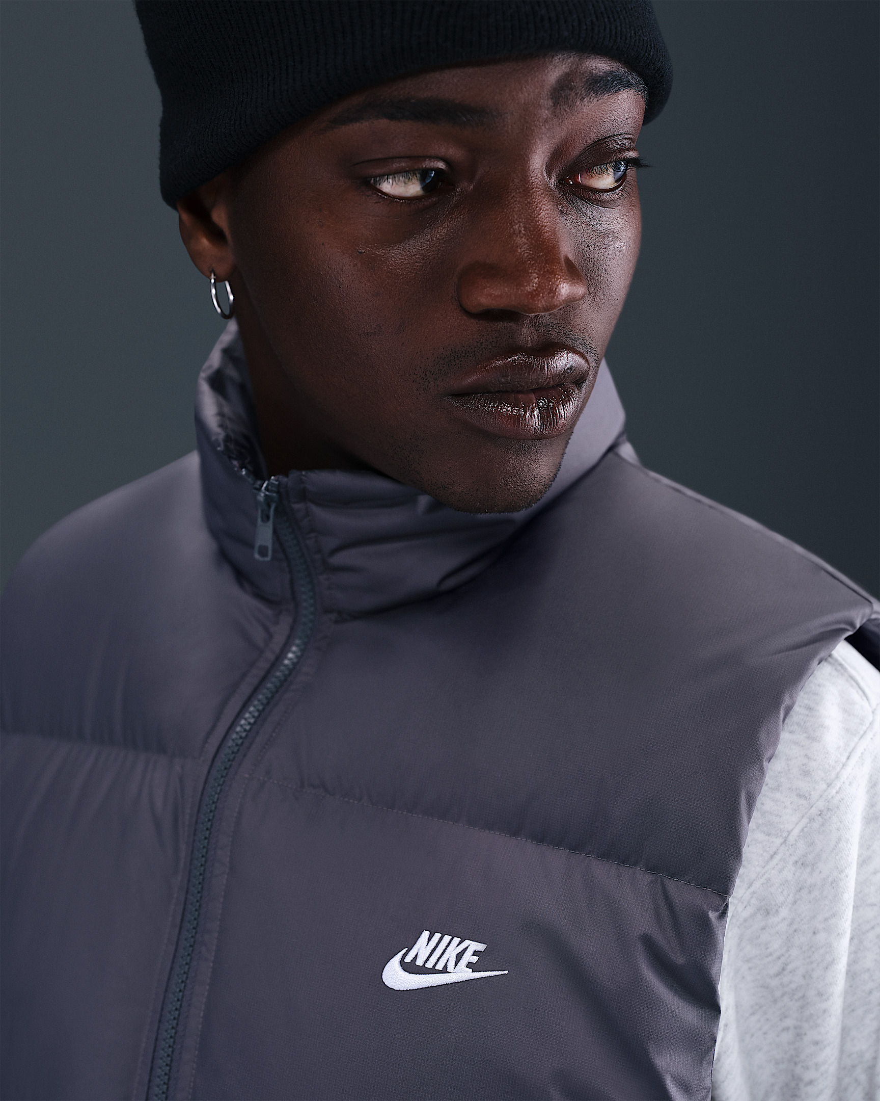 Nike Sportswear Club Men's Therma-FIT Puffer Vest - 3